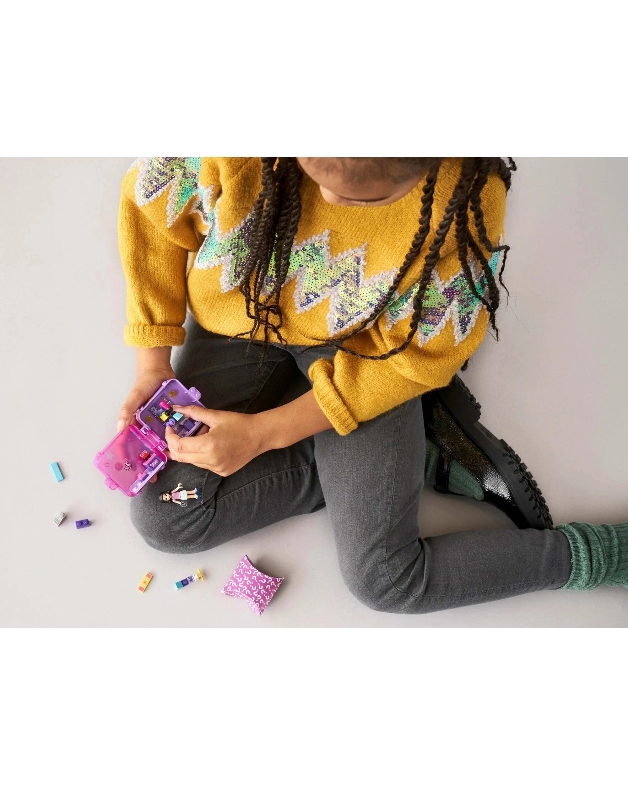 4 LEGO 41409 Emma's Shopping Play Cube: Portable Mini Toy Store Fun, 4 of 5