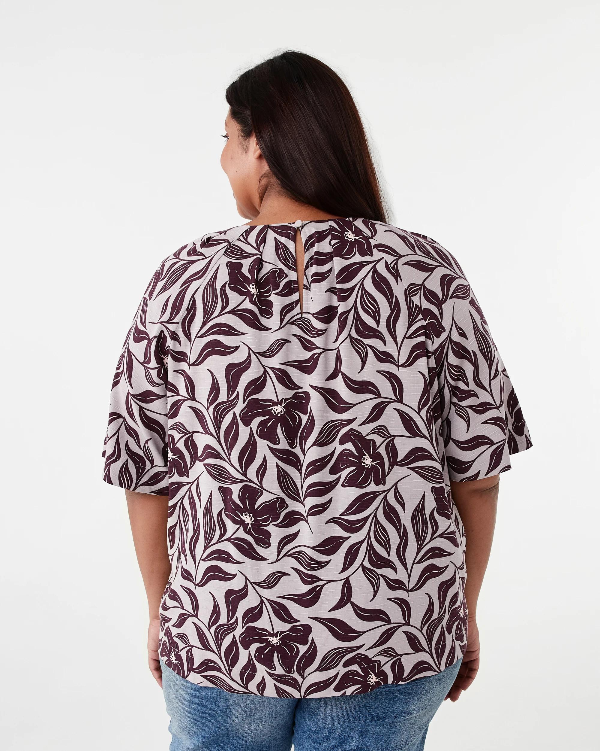 3 Curve Short Sleeve Tuck Top Flrl Small, 3 of 7