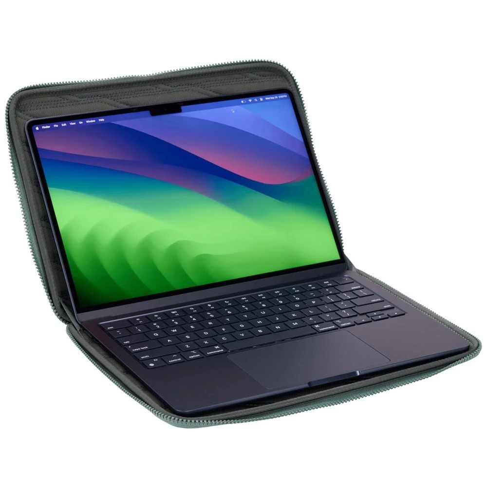 7 Thule Gauntlet 5.0 14" MacBook Sleeve Green, 7 of 9