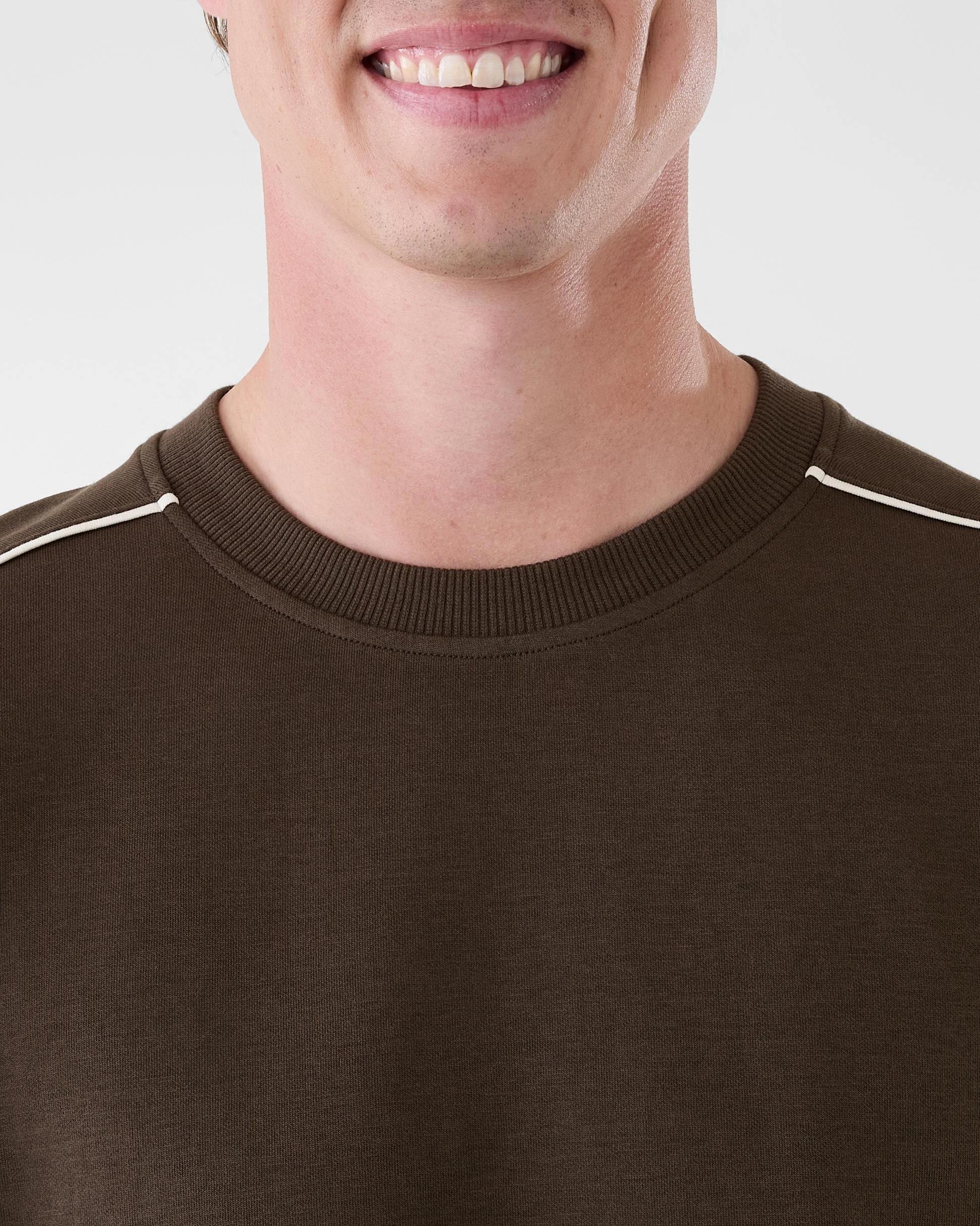 4 Oversized Interlock Piping T-shirt Brn Mulch, 4 of 6