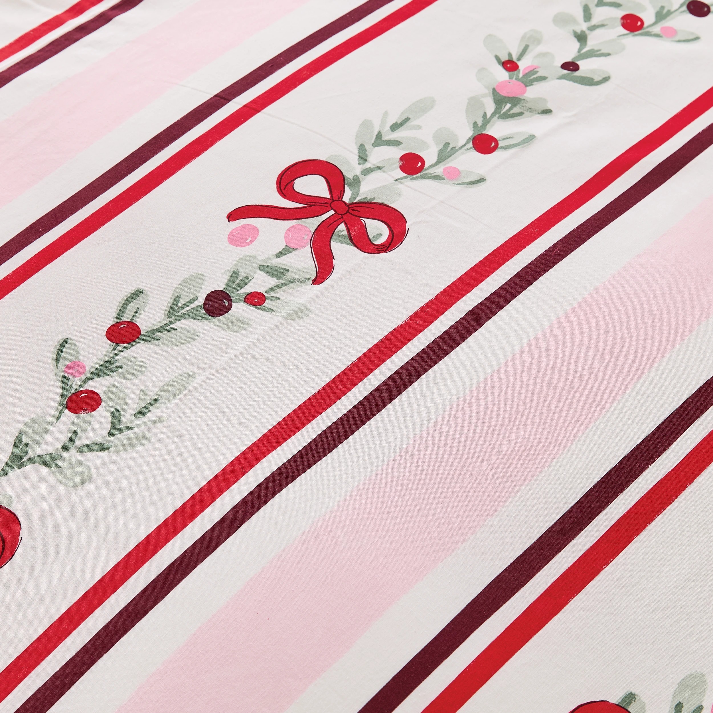 7 Festive Floral Cotton Rich Reversible Quilt Cover Set - Queen Bed, 7 of 7