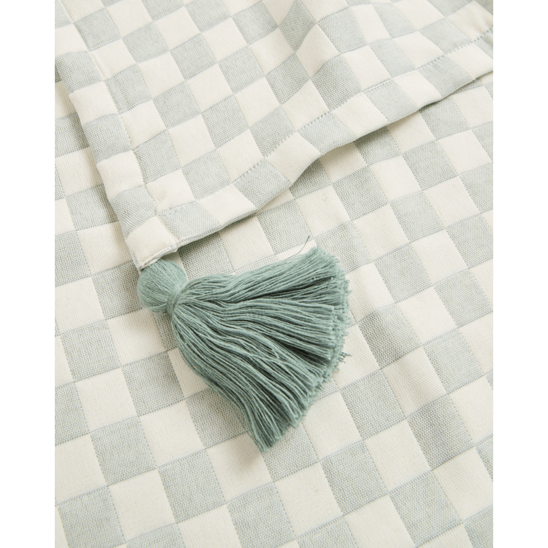 2 Target Austin Checkerboard Throw
 - Queen Bed
 - Green, 2 of 3