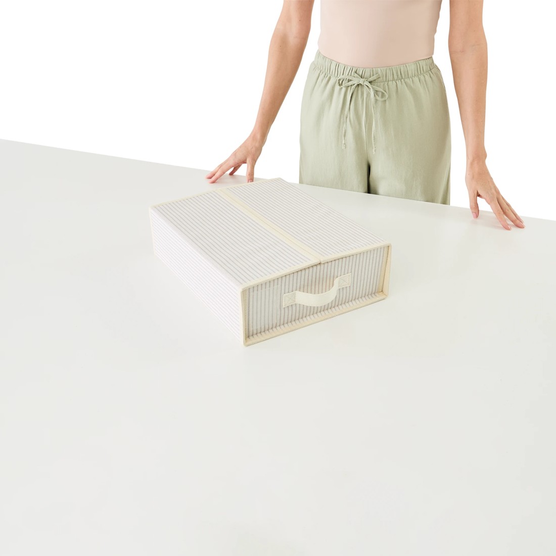 10 Linen Look Bed Linen Box - Stripe, 10 of 10