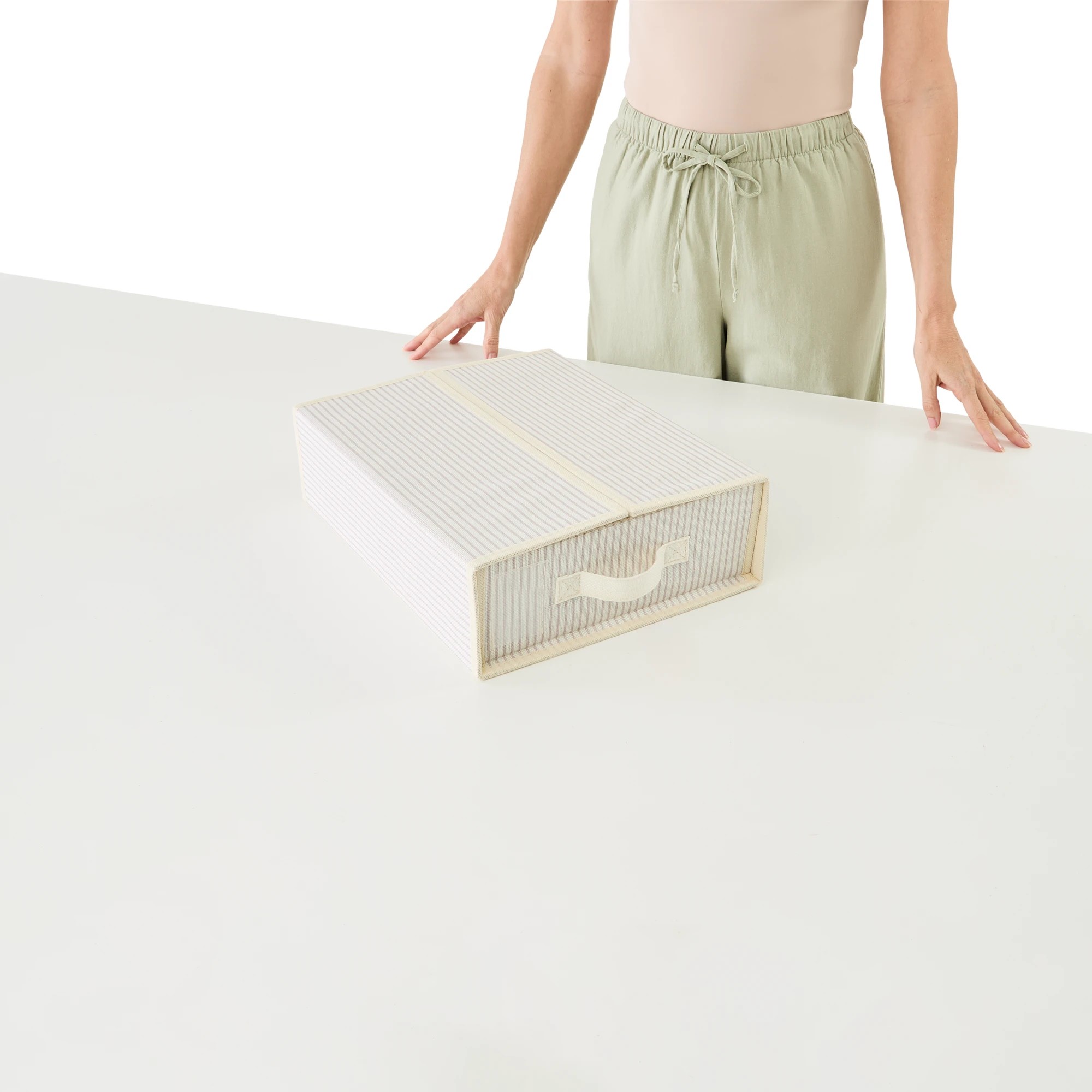 10 Linen Look Bed Linen Box - Stripe, 10 of 10