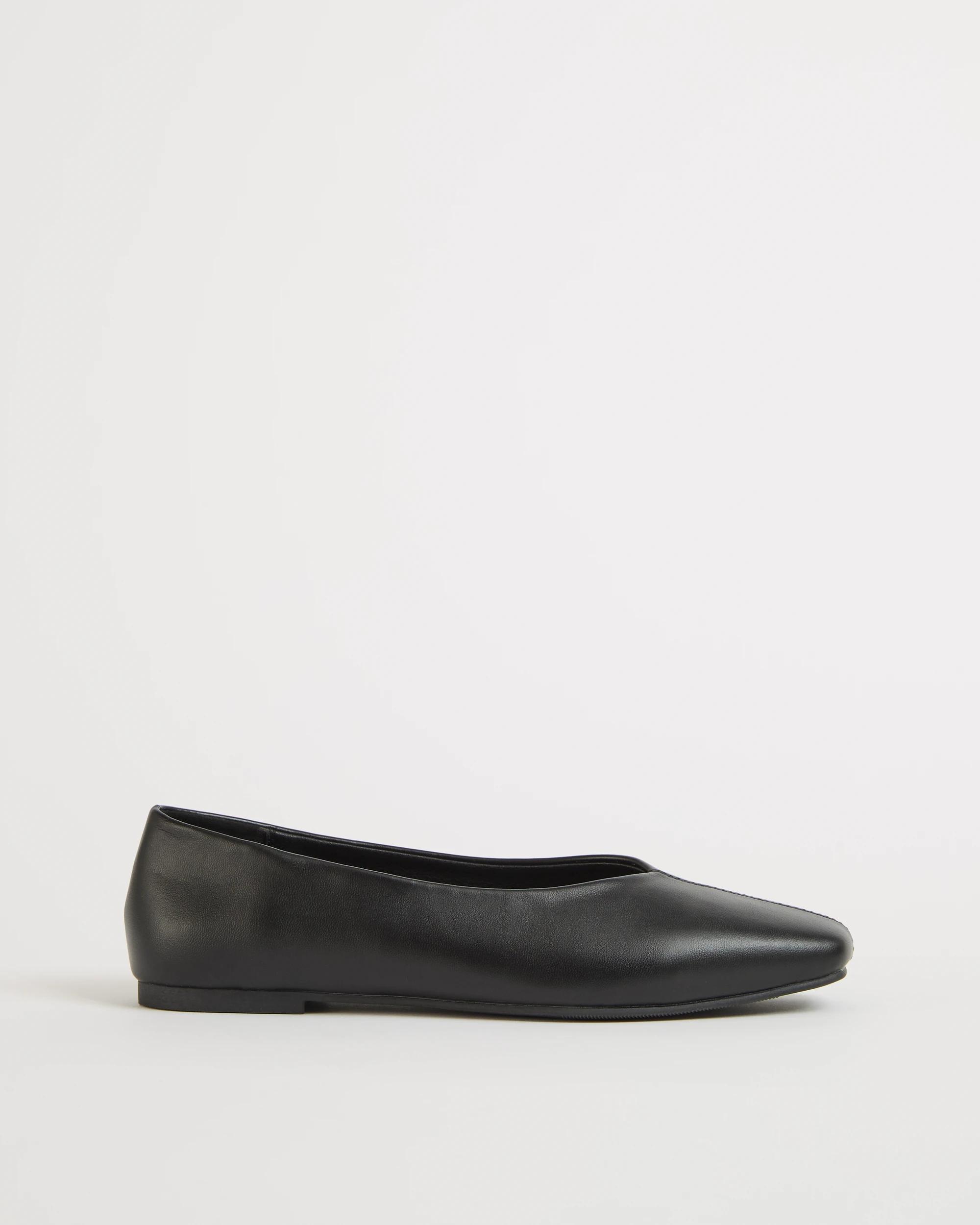 1 Target Woman Sola Square Toe Ballet Flats BLACK, 1 of 3