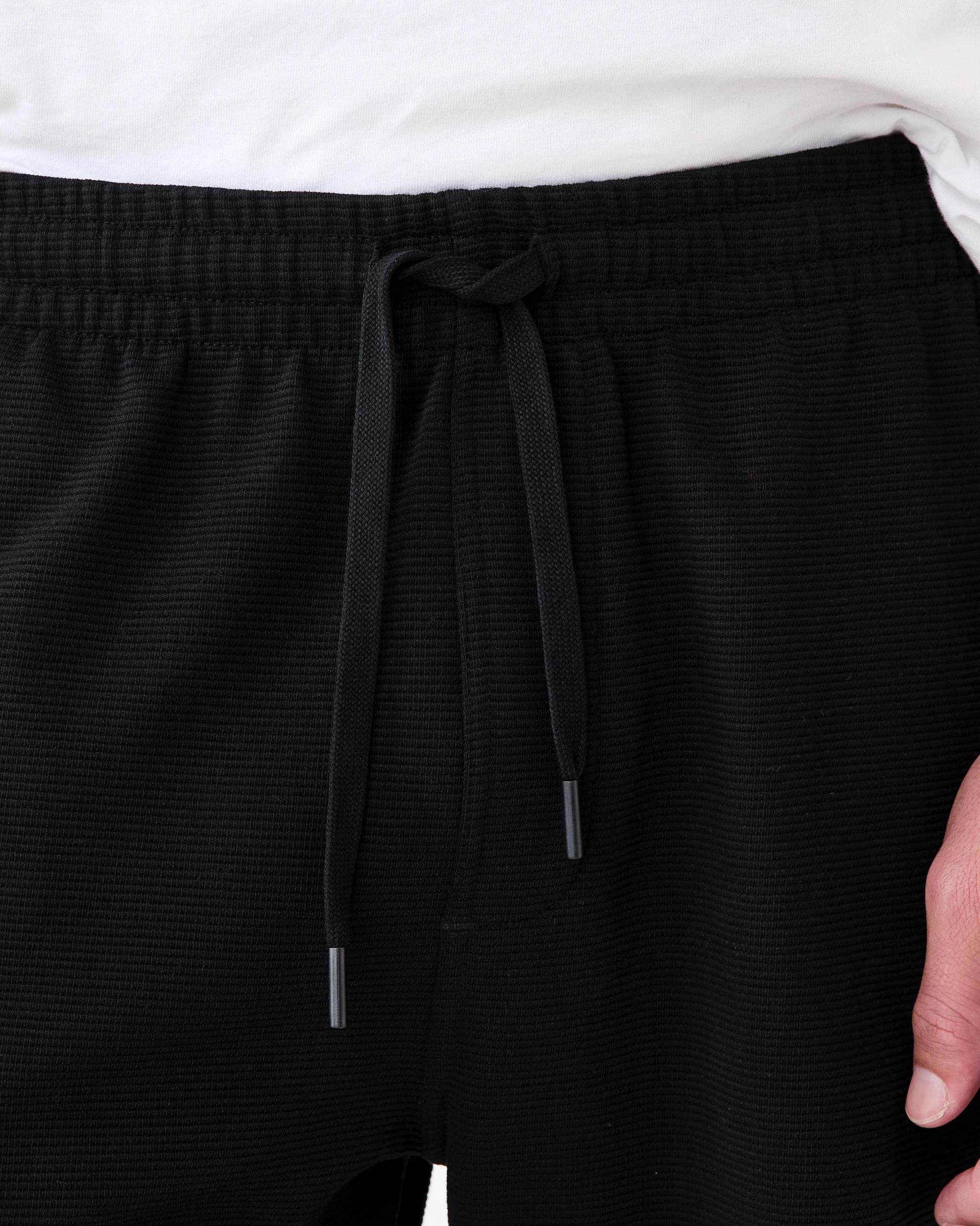 4 Textured Fleece Shorts Black, 4 of 6