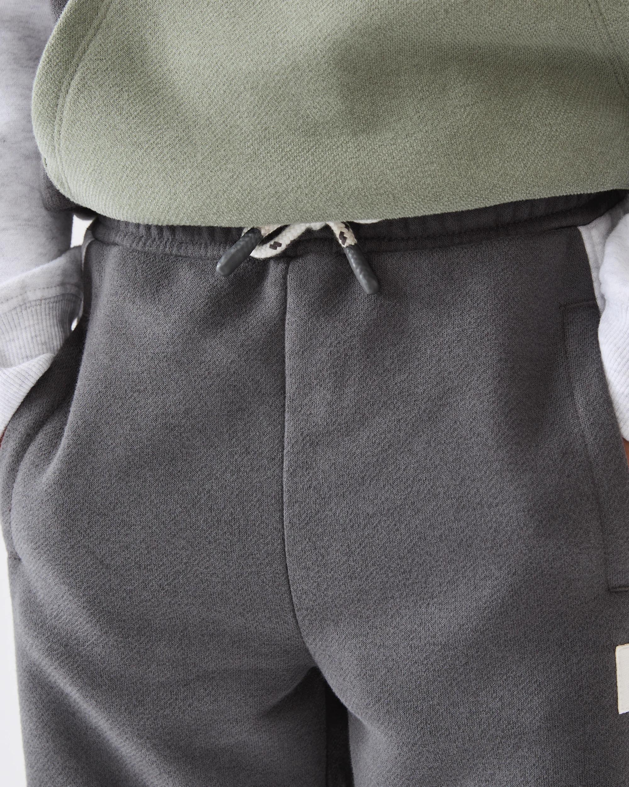 3 Panel Trackpants Magnet, 3 of 6