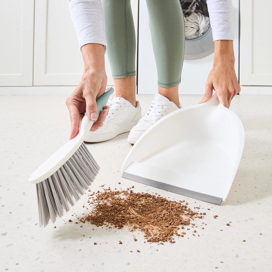 1 Dustpan and Brush - White and Grey, 1 of 10