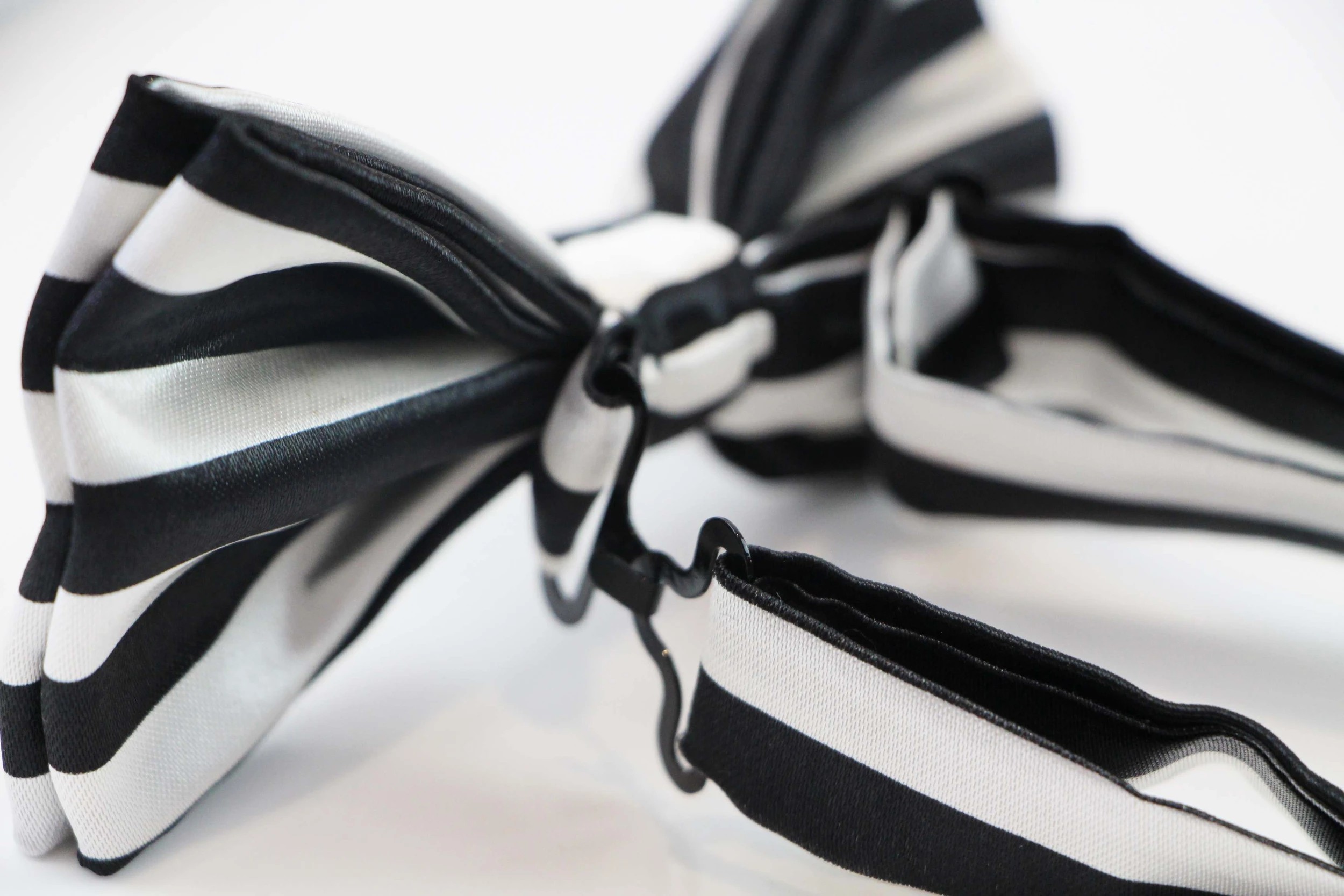 2 Zasel Mens Black & White Thick Horizontal Striped Patterned Bow Tie - Multi, 2 of 4
