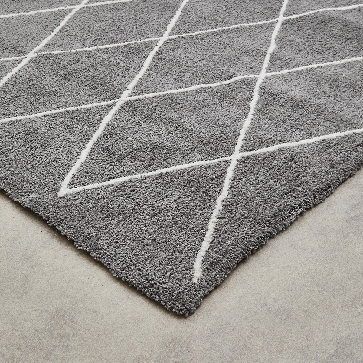 2 Trellis Shag Rug - Grey, Large - 235cm x 160cm, 2 of 7