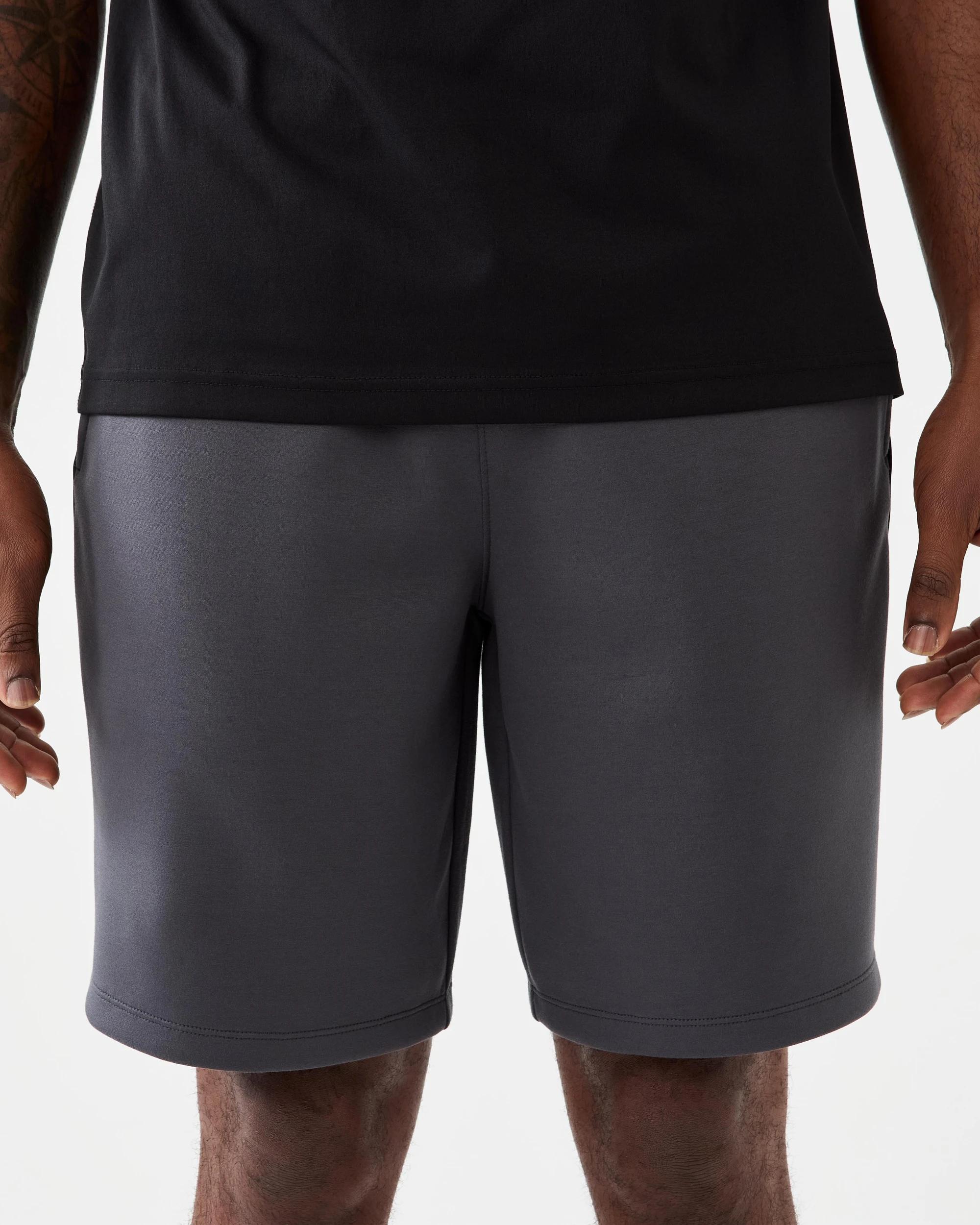 2 Active Mens 9in. Scuba Piping Detail Shorts Gry Drkish, 2 of 8