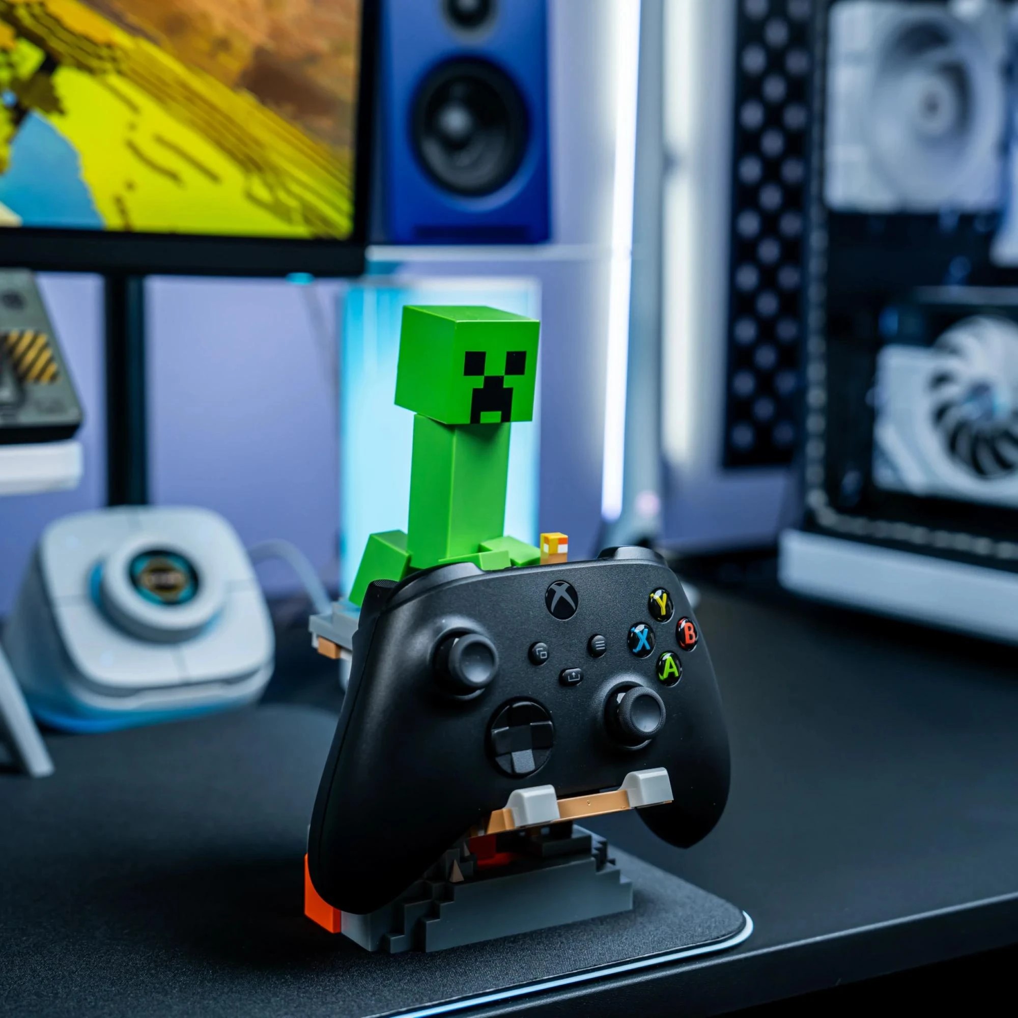 4 Cable Guys Controller Holder - Minecraft: Creeper - Green, 4 of 6