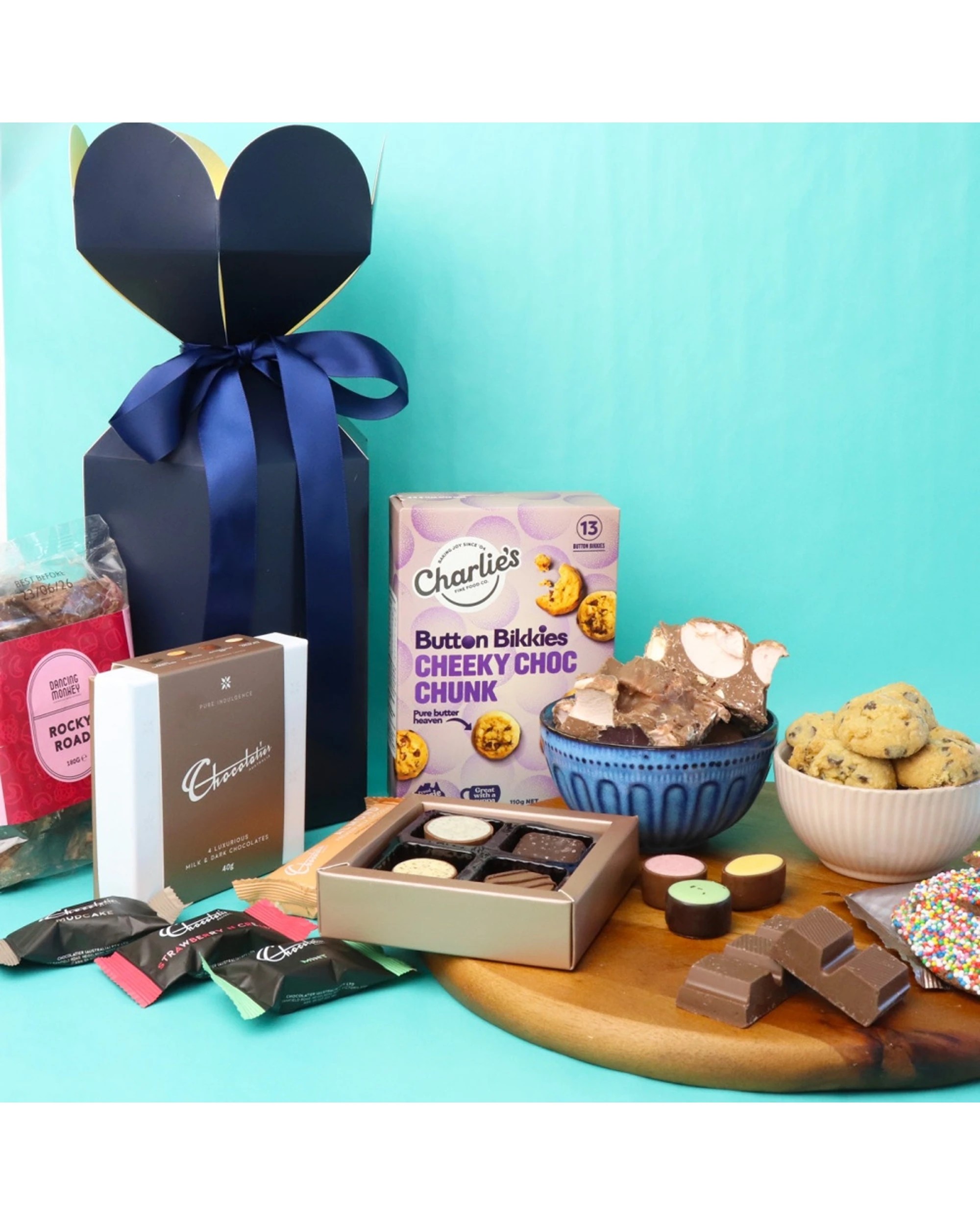 5 Edible Blooms Chocolate Gift Box Artisan Chocolates & Truffles - Multi, 5 of 7