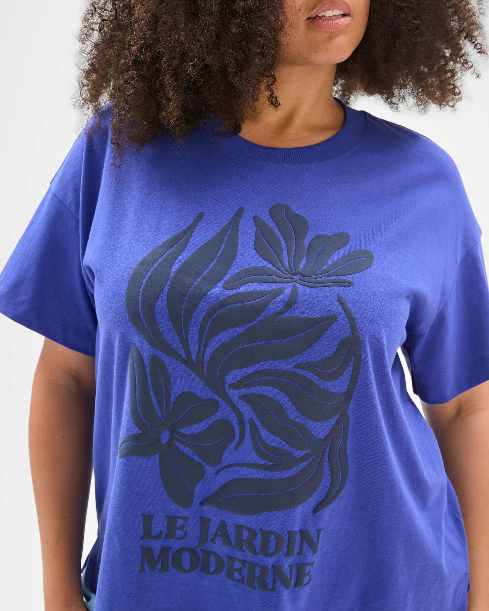 4 Target Curve Plus Size Australian Cotton Graphic Split Hem T-Shirt VIVID BLUE, 4 of 6