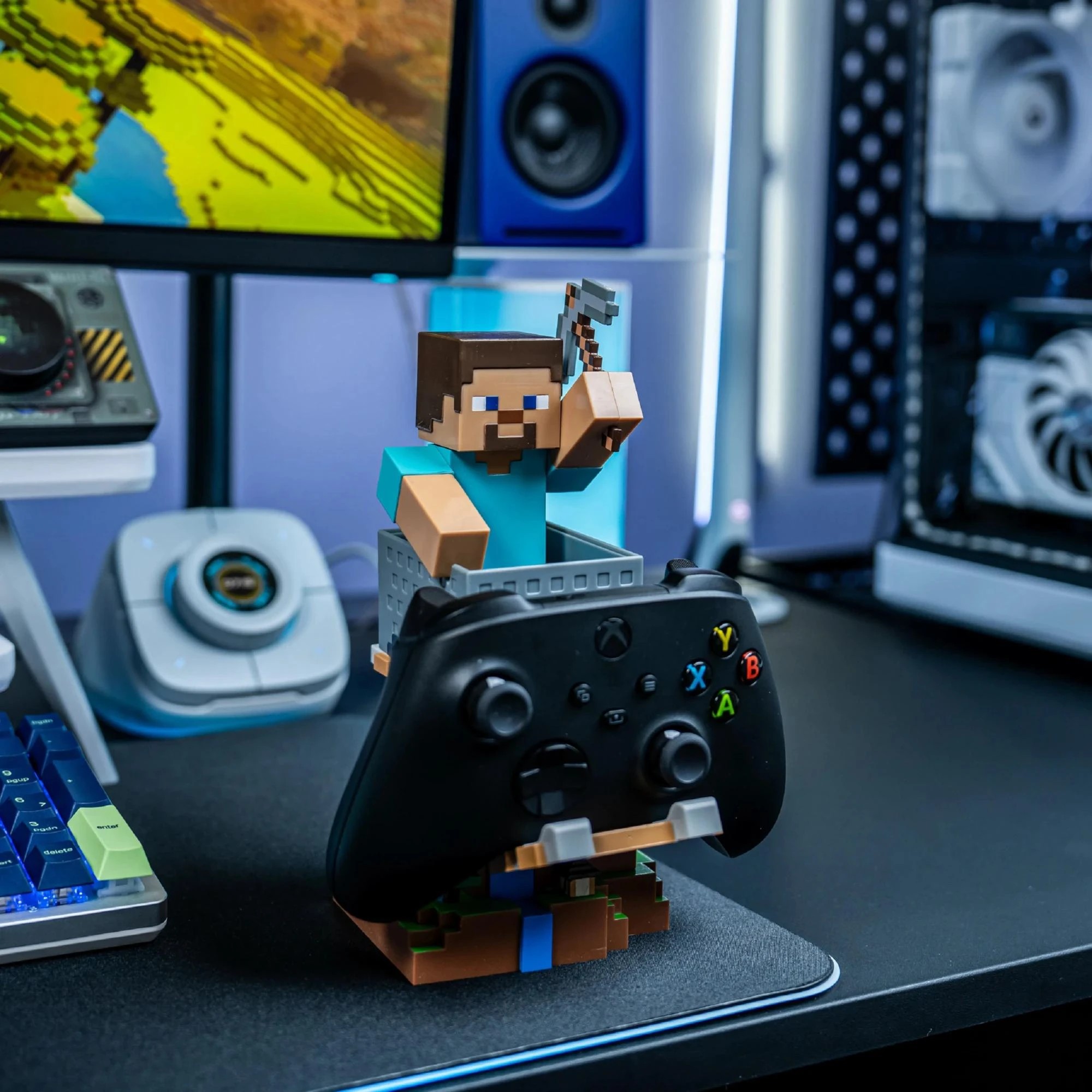 6 Cable Guy Minecraft Steve R.E.S.T Controller Holder, 6 of 6