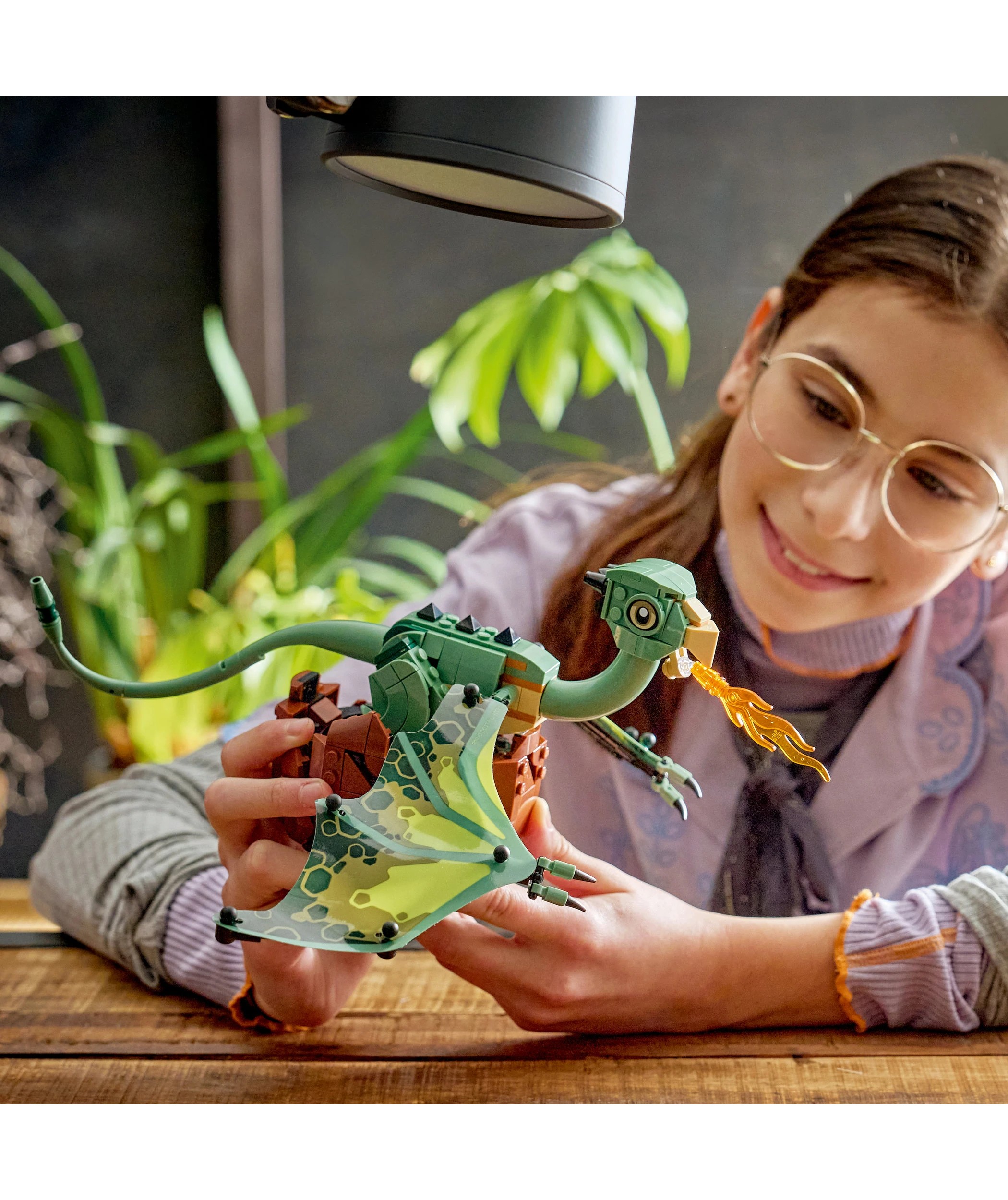 8 LEGO Harry Potter Norbert: Hagrid's Baby Dragon 76477, 8 of 10