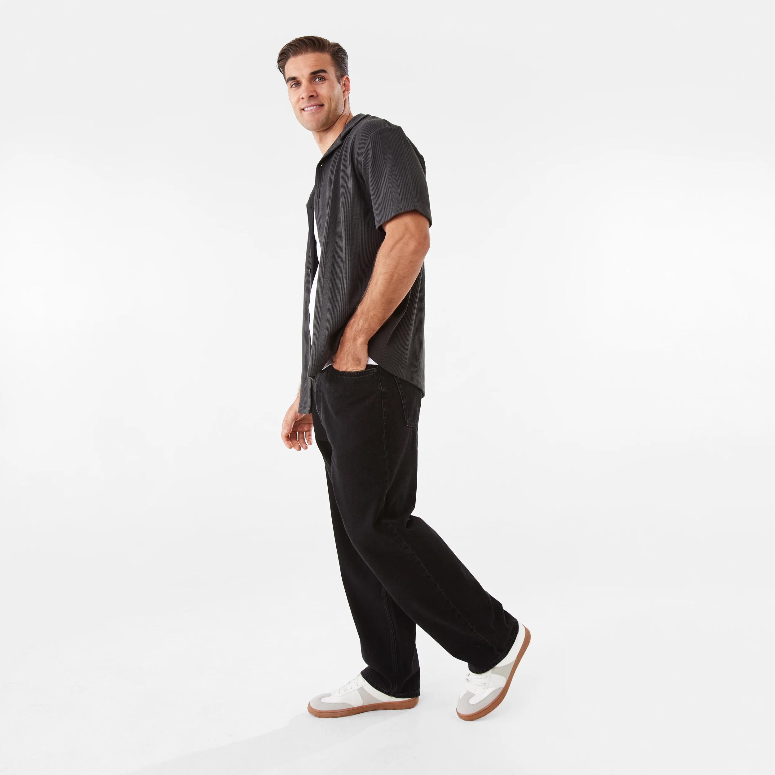 3 Short Sleeve Textured Knit Shirt OYSTER BLACK, 3 of 9