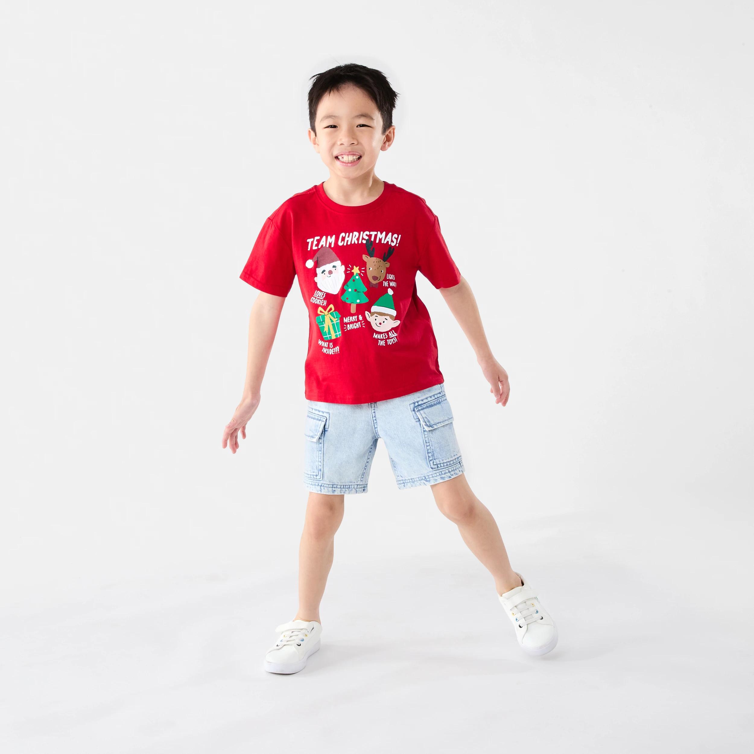 6 Christmas Print T-shirt Red Xmas, 6 of 7