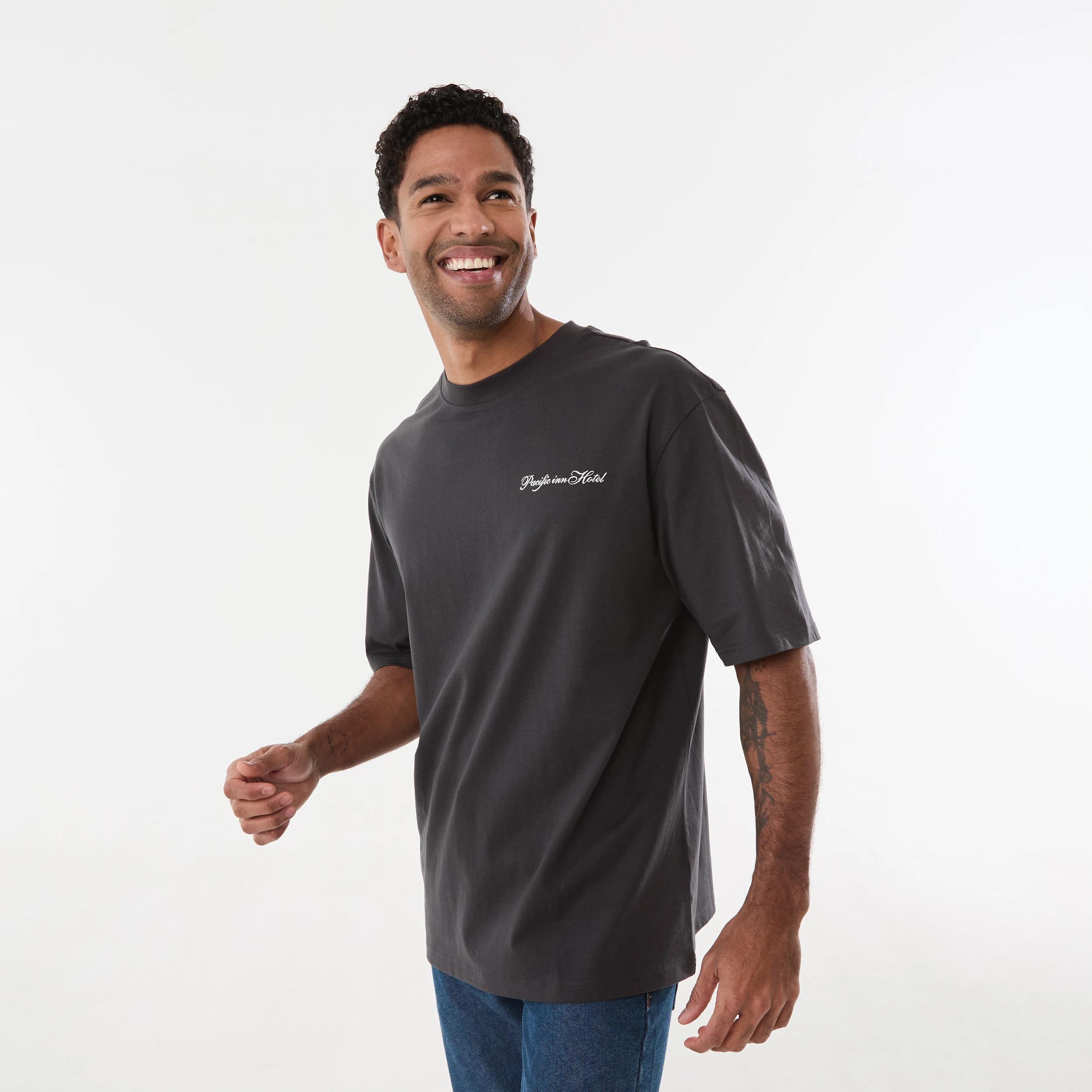 2 Oversized Print T-shirt OYSTER BLACK, 2 of 6