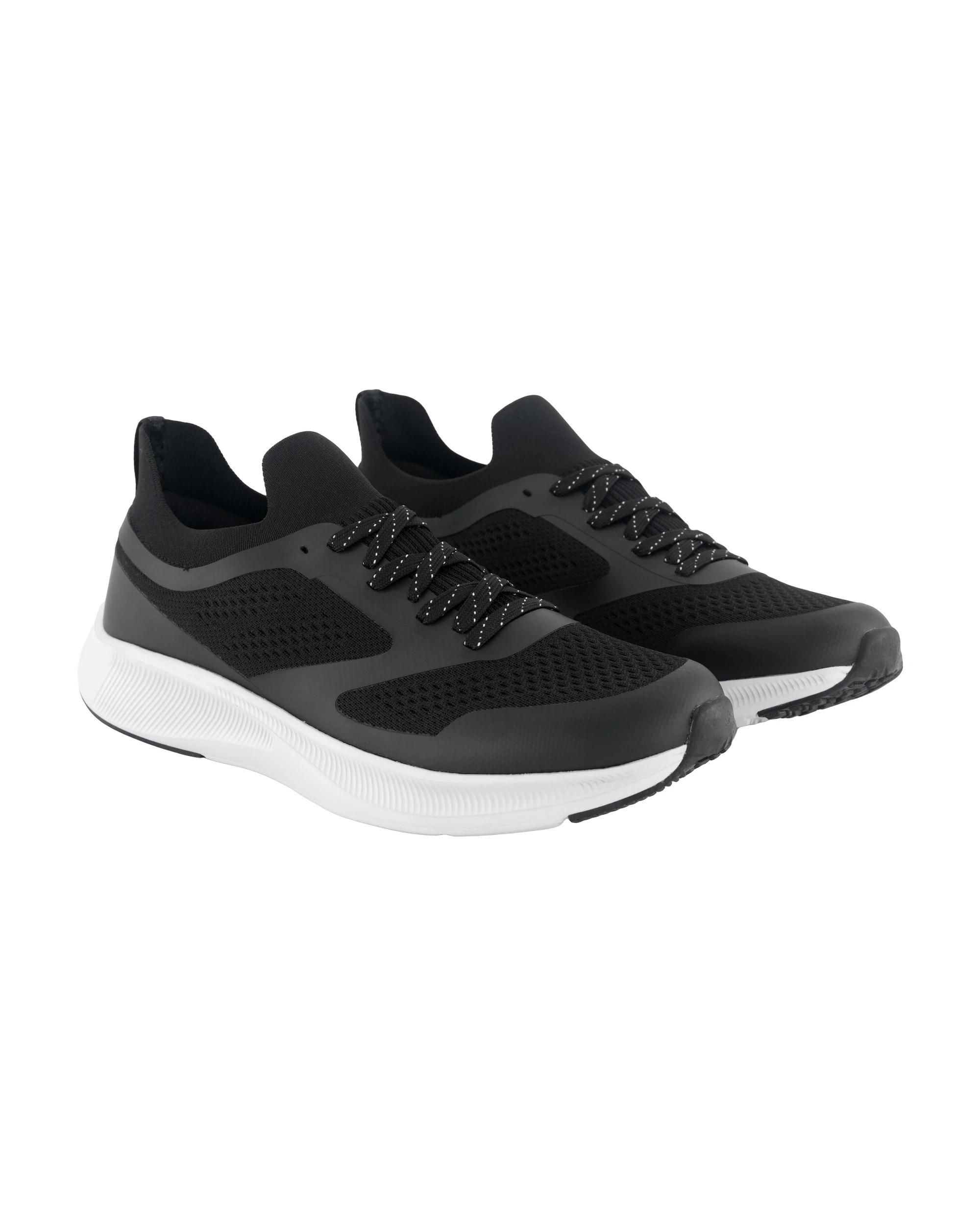 2 Fly Knit Sneakers Black, 2 of 5