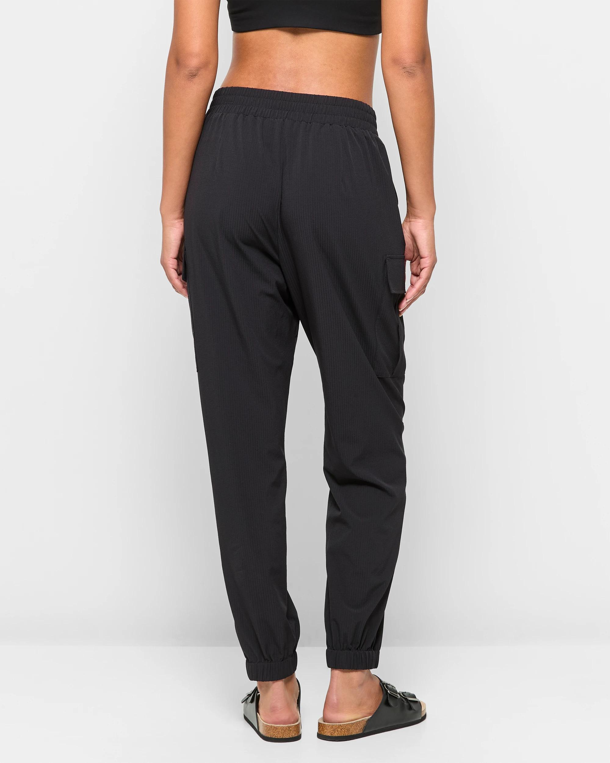 4 Target Active Woven Cargo Pants BLACK, 4 of 5