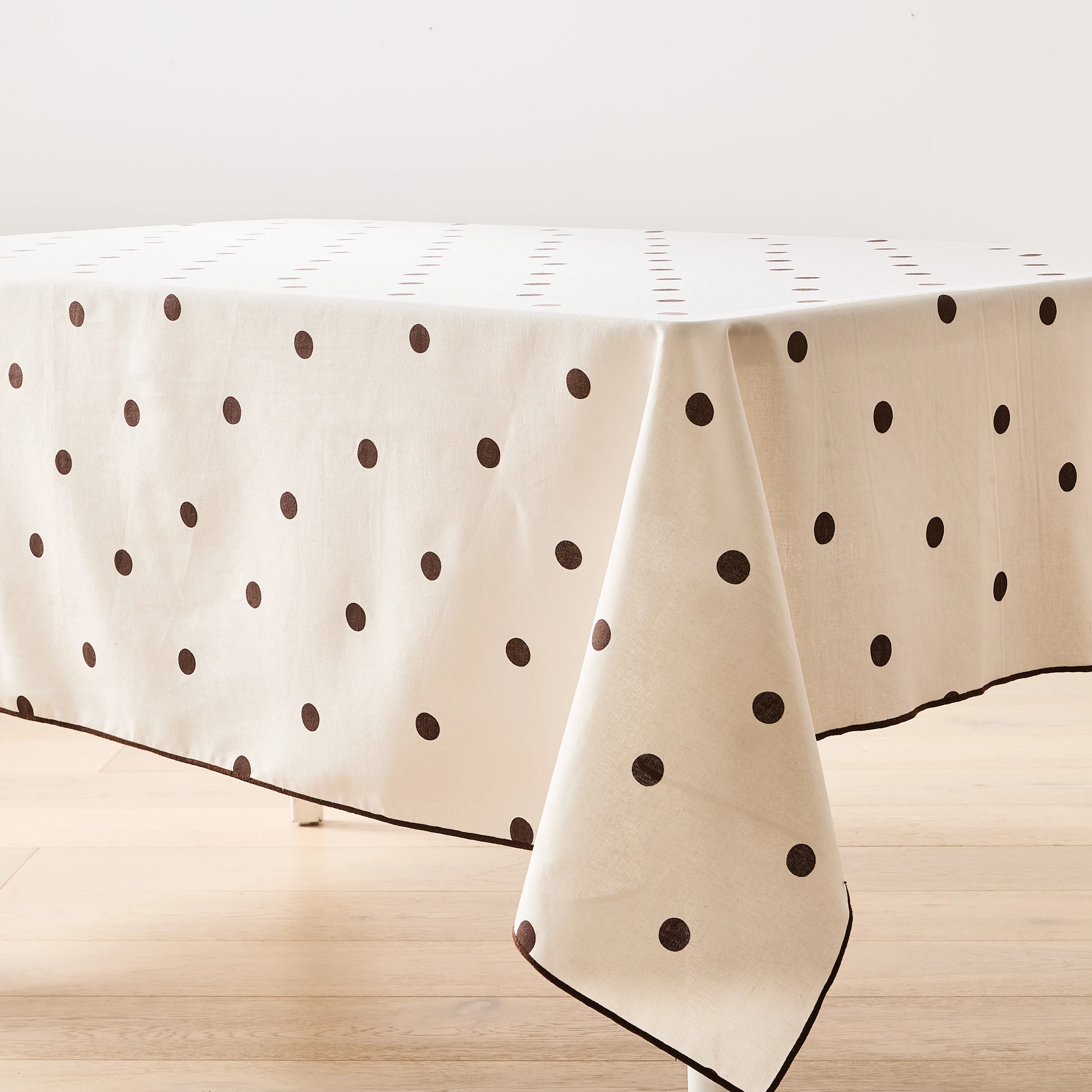 2 Polka Dot Tablecloth, 2 of 6