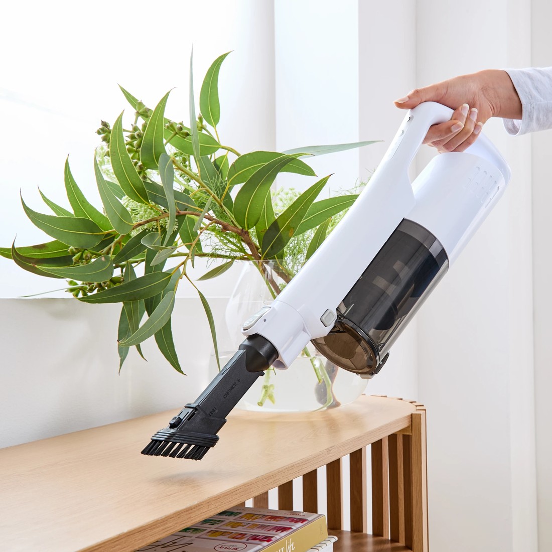 2 Cordless Stick Vacuum Cleaner, 2 of 9