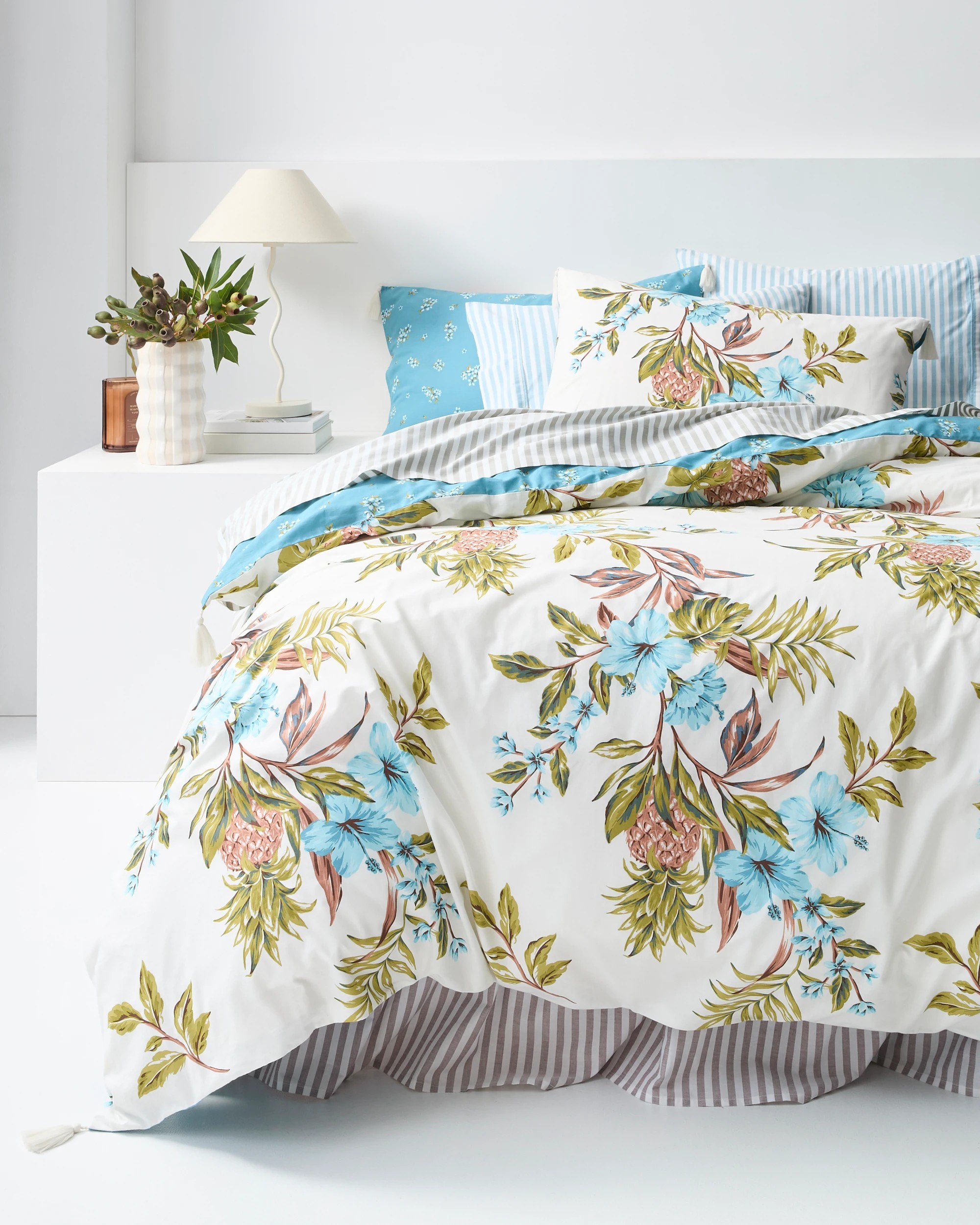 3 Target Kalina Floral Printed Cotton Quilt Cover Set - Queen Bed - White, 3 of 8