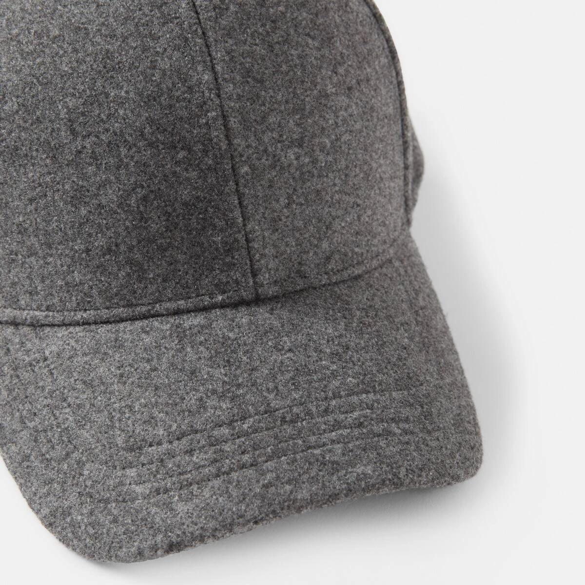 3 Felt Cap Gry Chmrle, 3 of 5