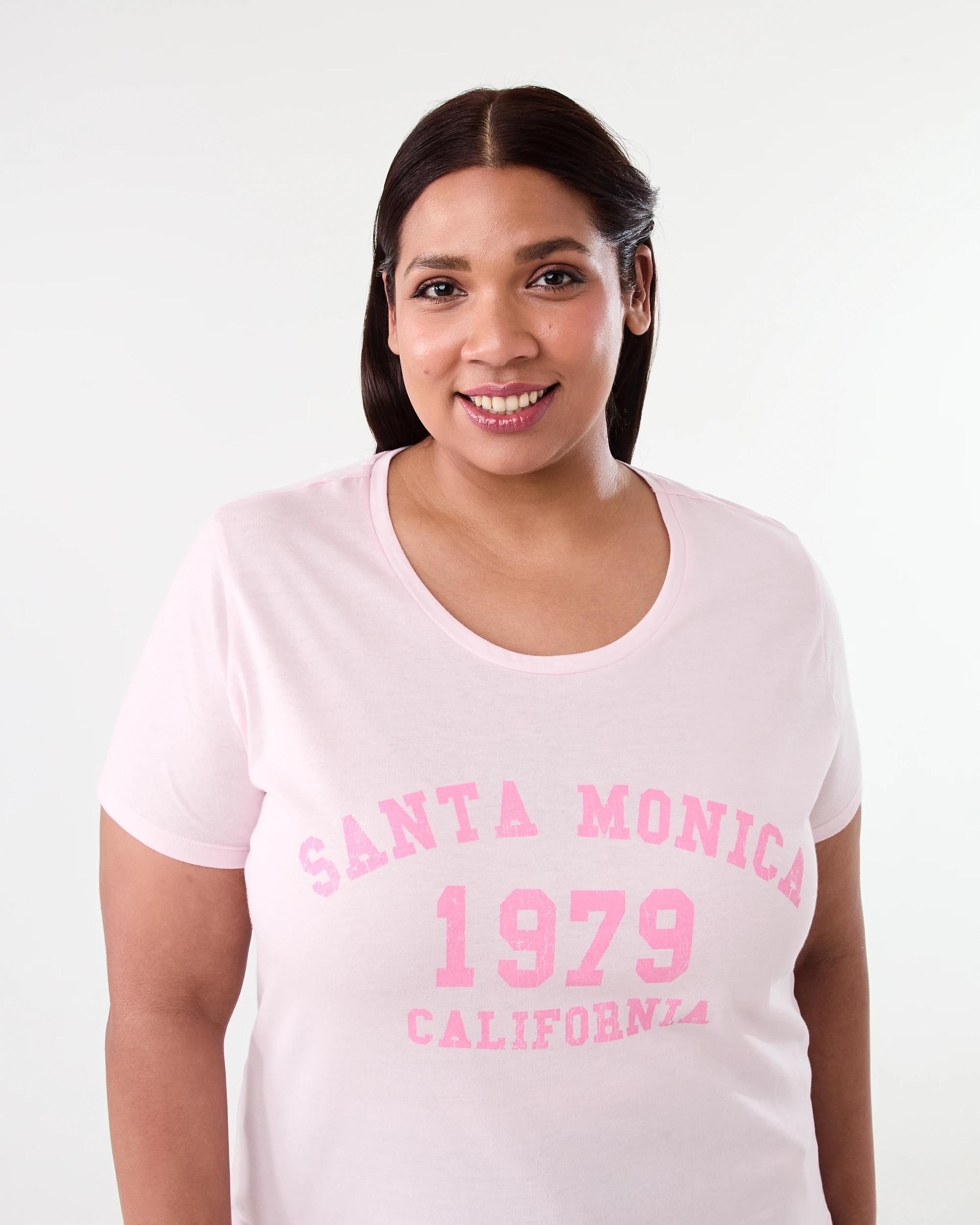 4 Curve Short Sleeve Basic Print T-shirt Santa Mon, 4 of 7