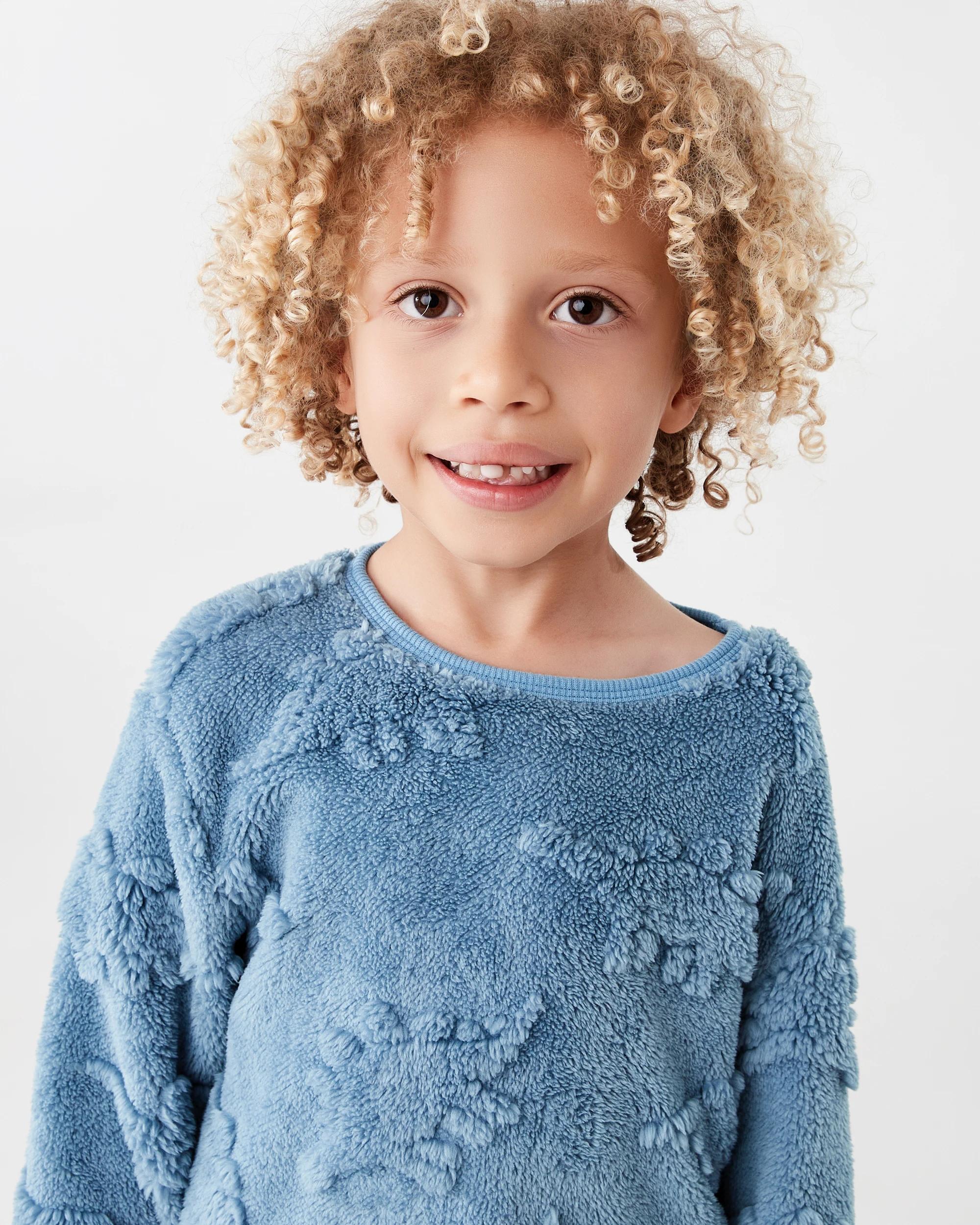 3 Embossed Fluffy Pyjama Set Blu Dno, 3 of 7