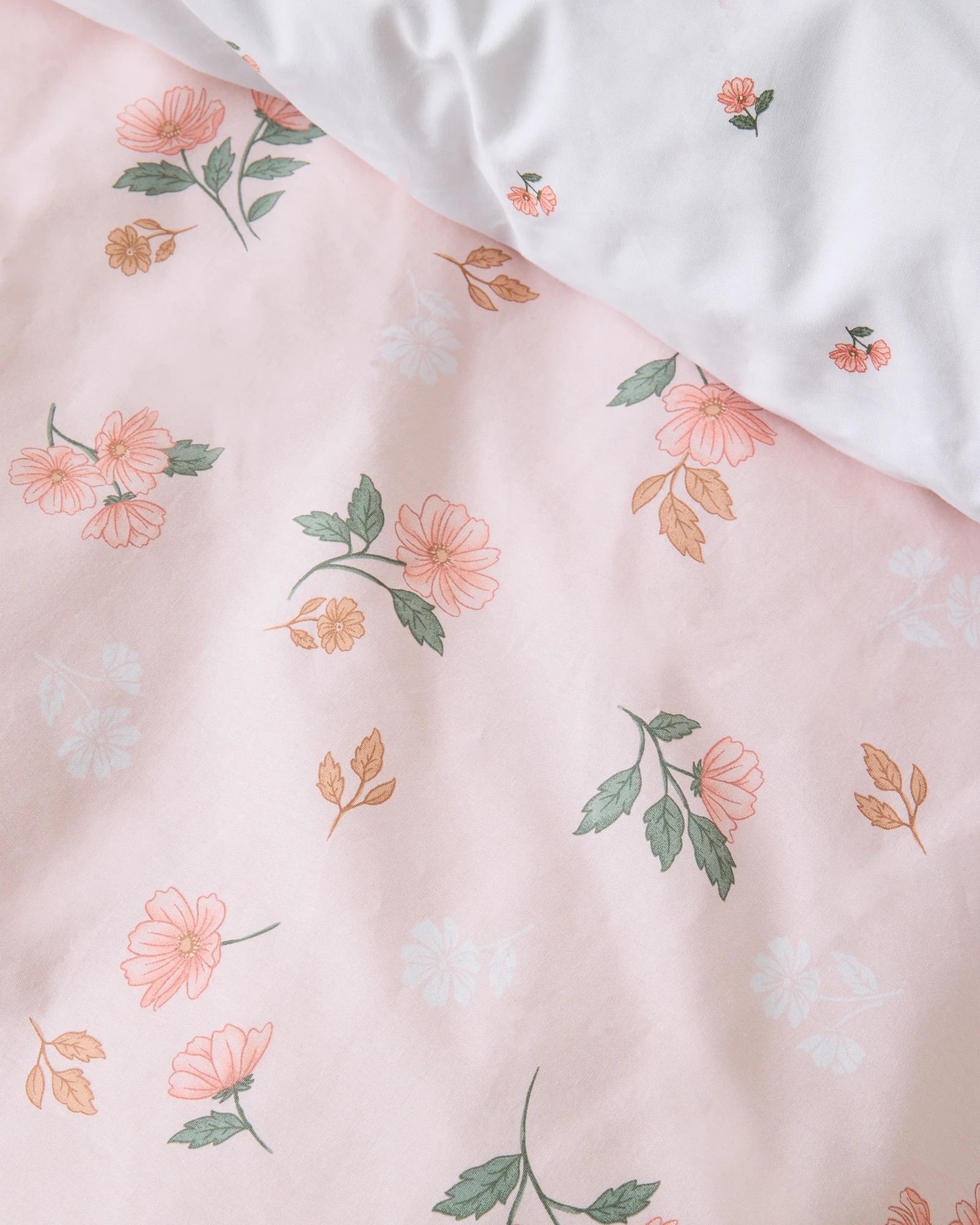 5 Target Camille Ditsy Floral Australian Cotton Quilt Cover Set
 - Super King Bed
 - Natural, 5 of 6