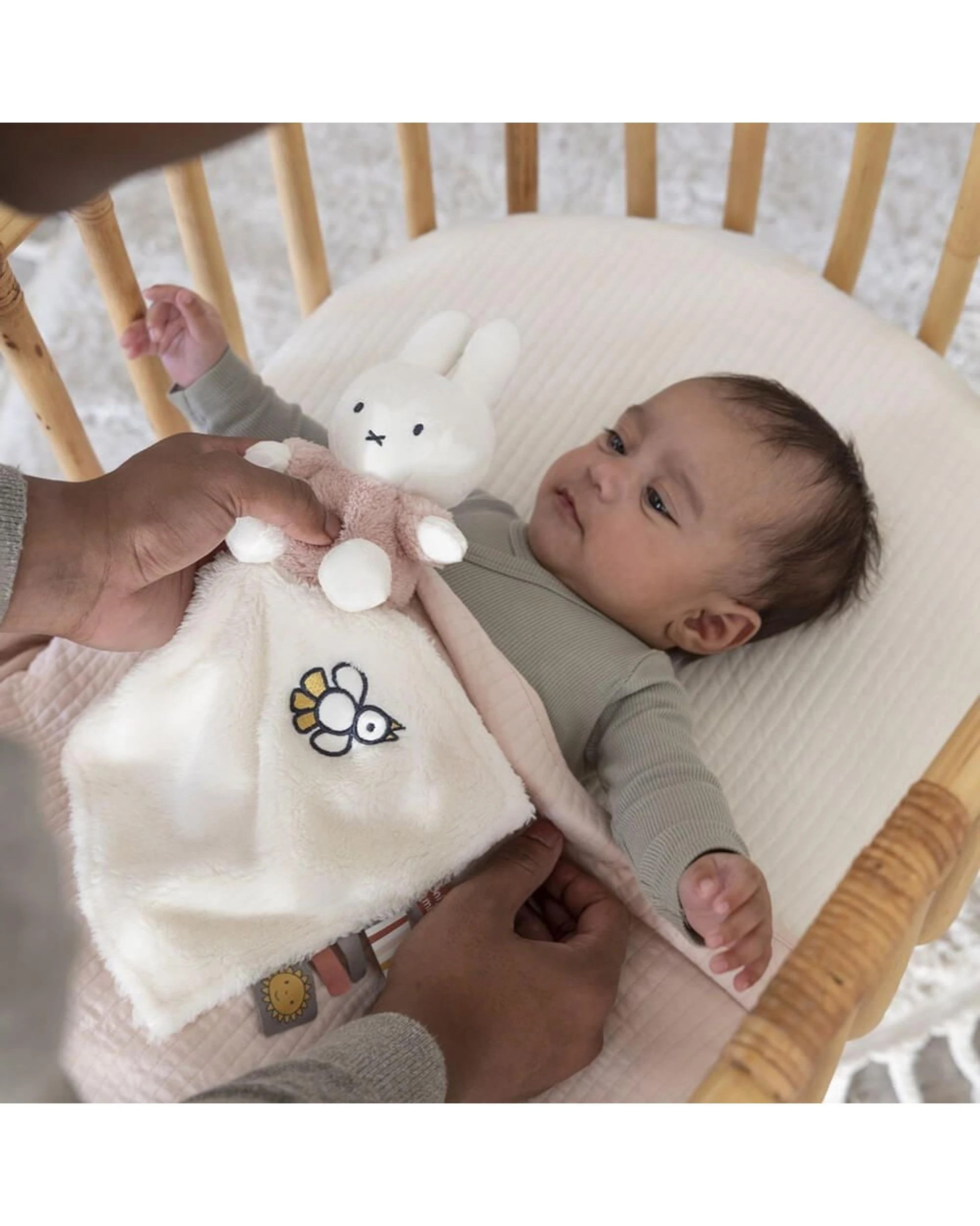 5 Miffy Fluffy Cuddle Cloth - Pink, 5 of 6