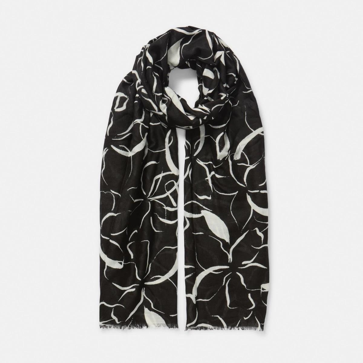 1 Lightweight Scarf Sktchflr B, 1 of 3