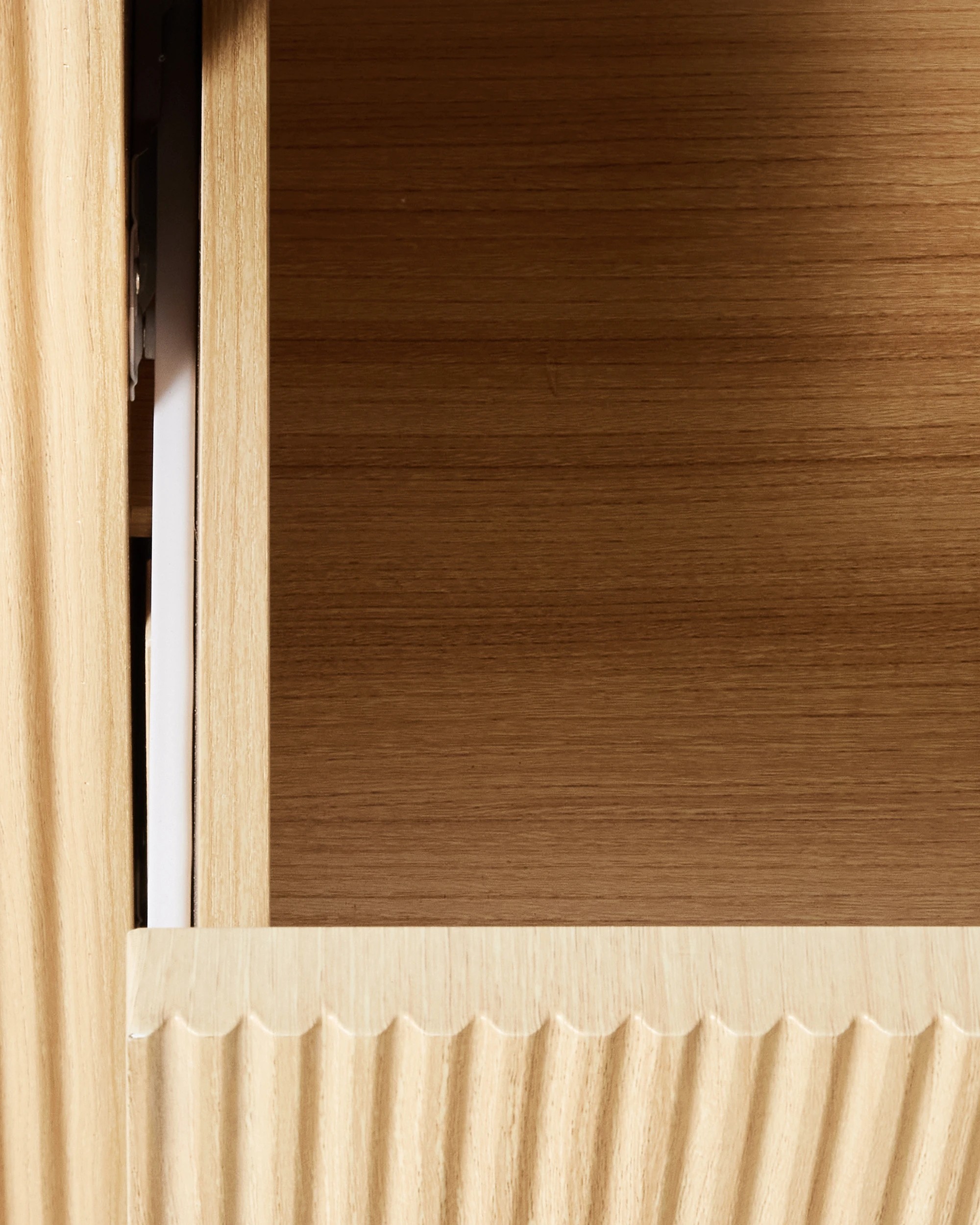 6 Claire 3 Drawer Chest - Oak, 6 of 6