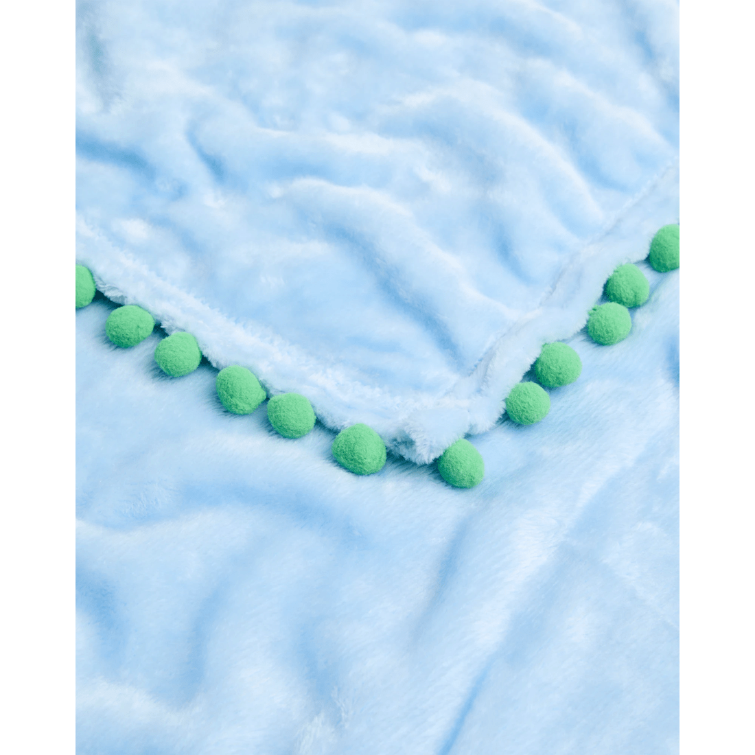 2 Target Colby Kids Super Soft Throw
 - Queen Bed
 - Blue, 2 of 3