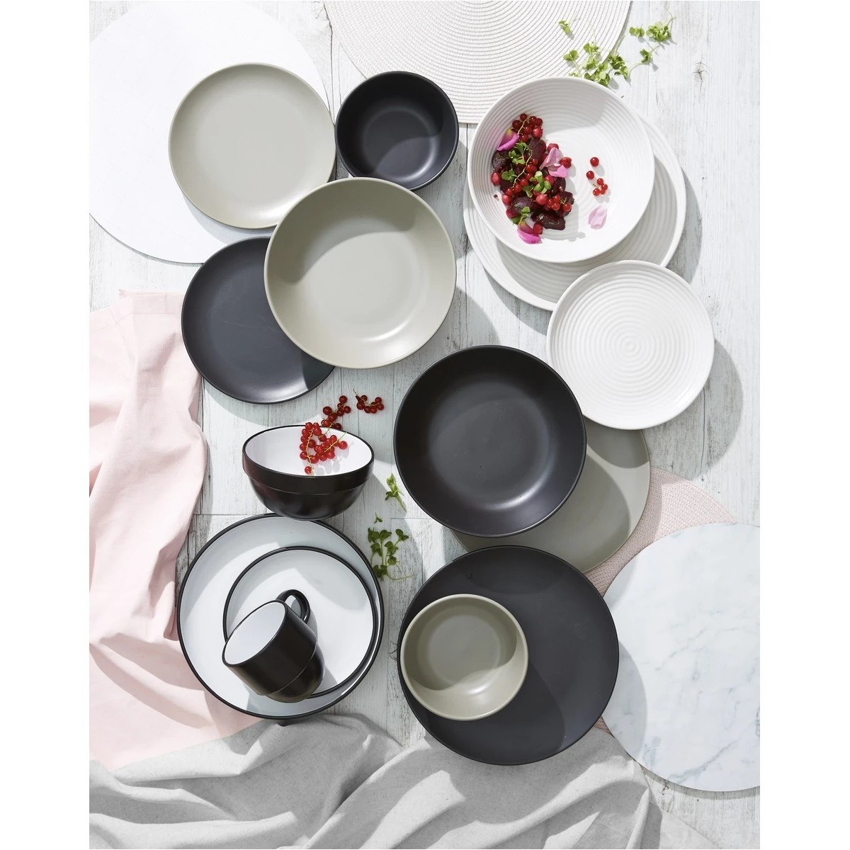 7 Matte Black Dinner Plate, 7 of 9