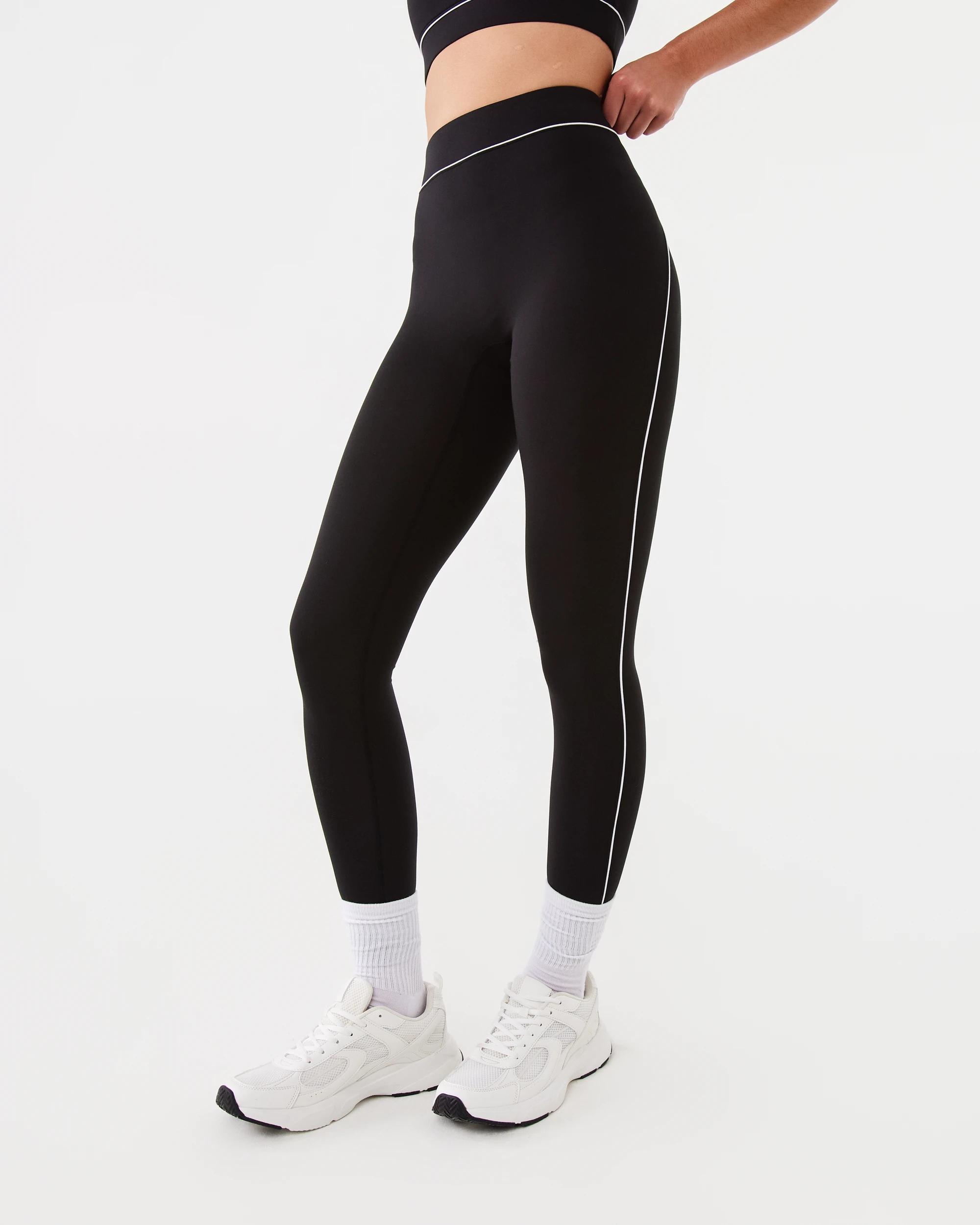 1 Active Womens Contrast Leggings Black, 1 of 7