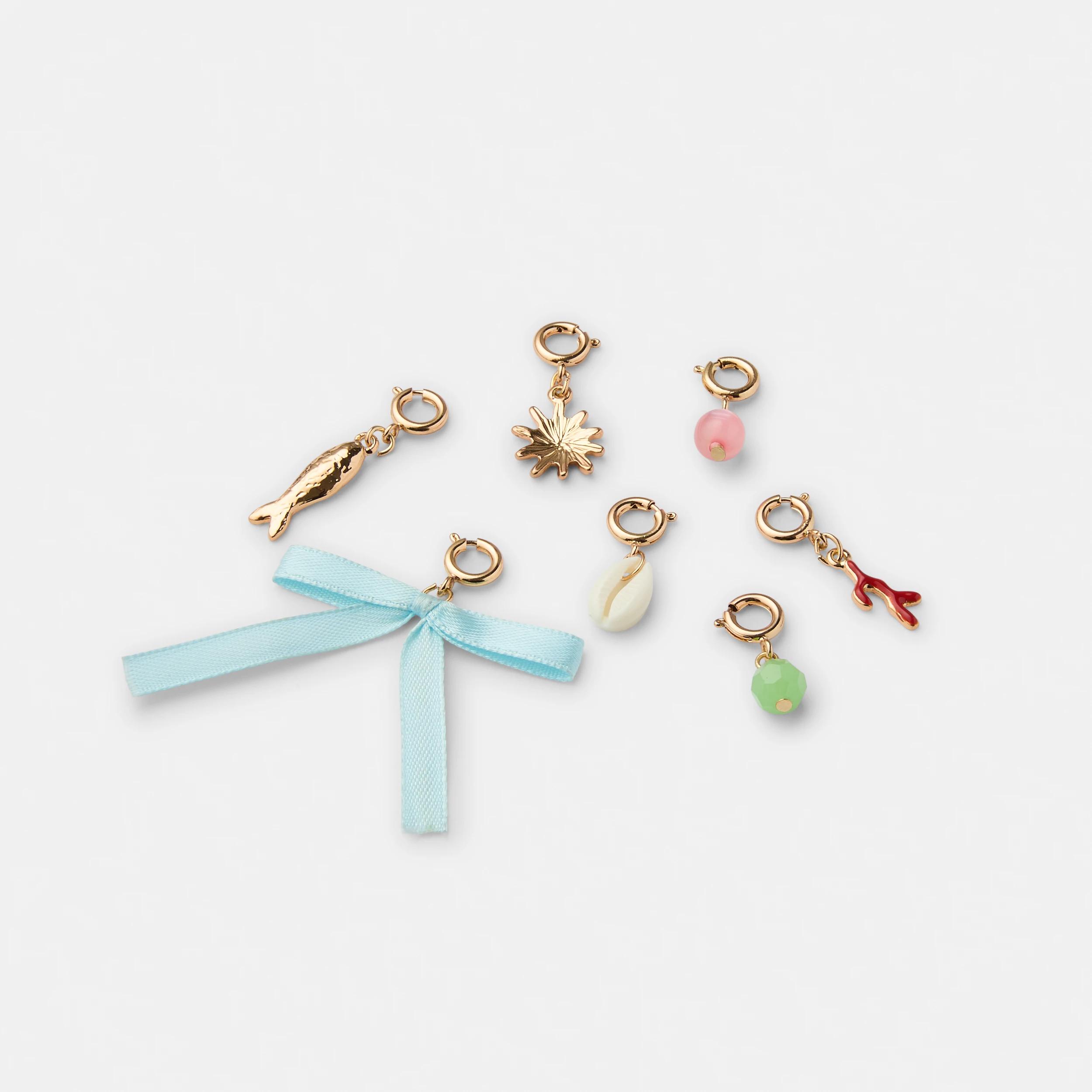 3 7 Pack Seashell and Bow Charms - Gold Tone Gold, 3 of 3