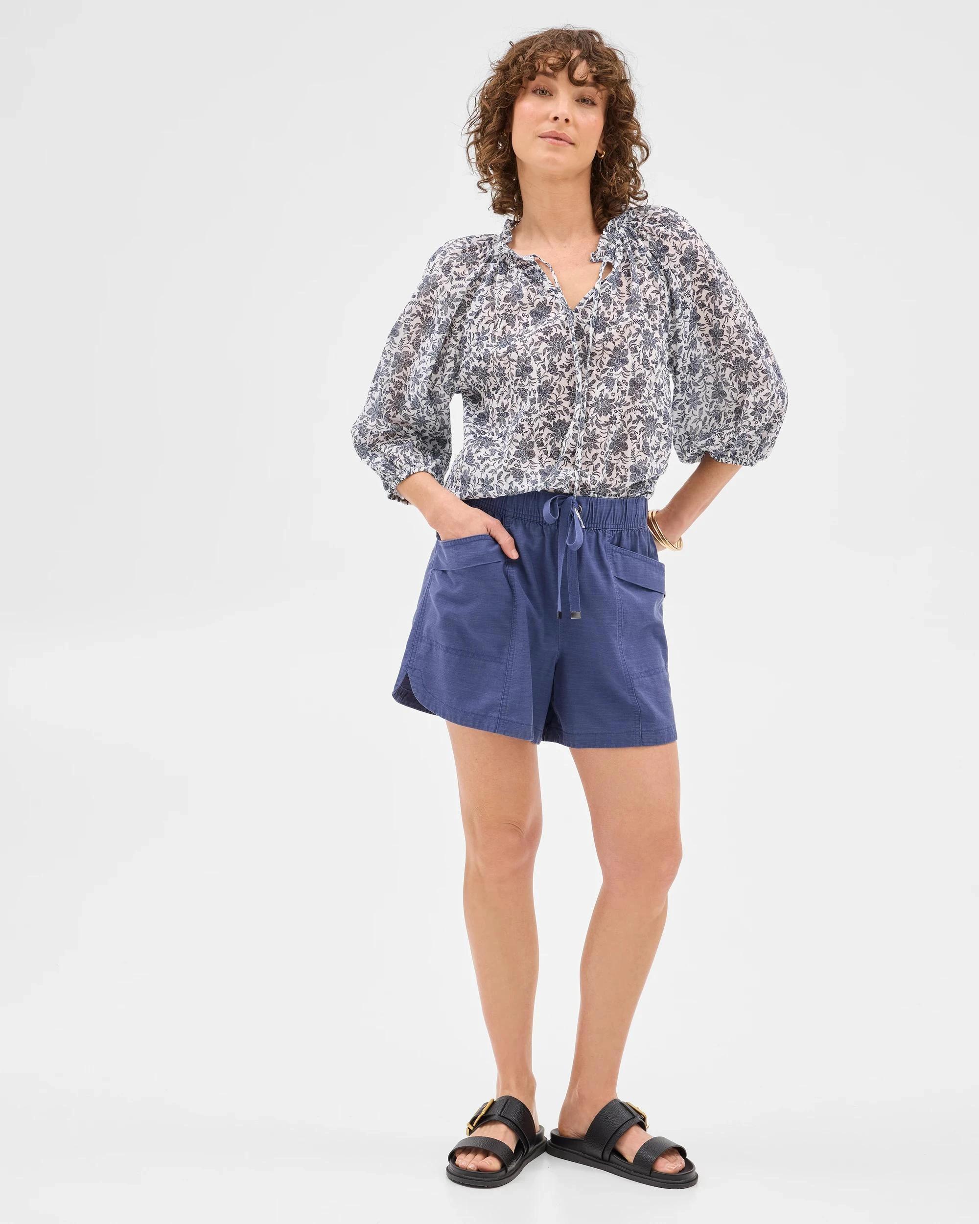 2 Target Dallas Easy Tie Blouse JACOBEAN FLORAL, 2 of 5