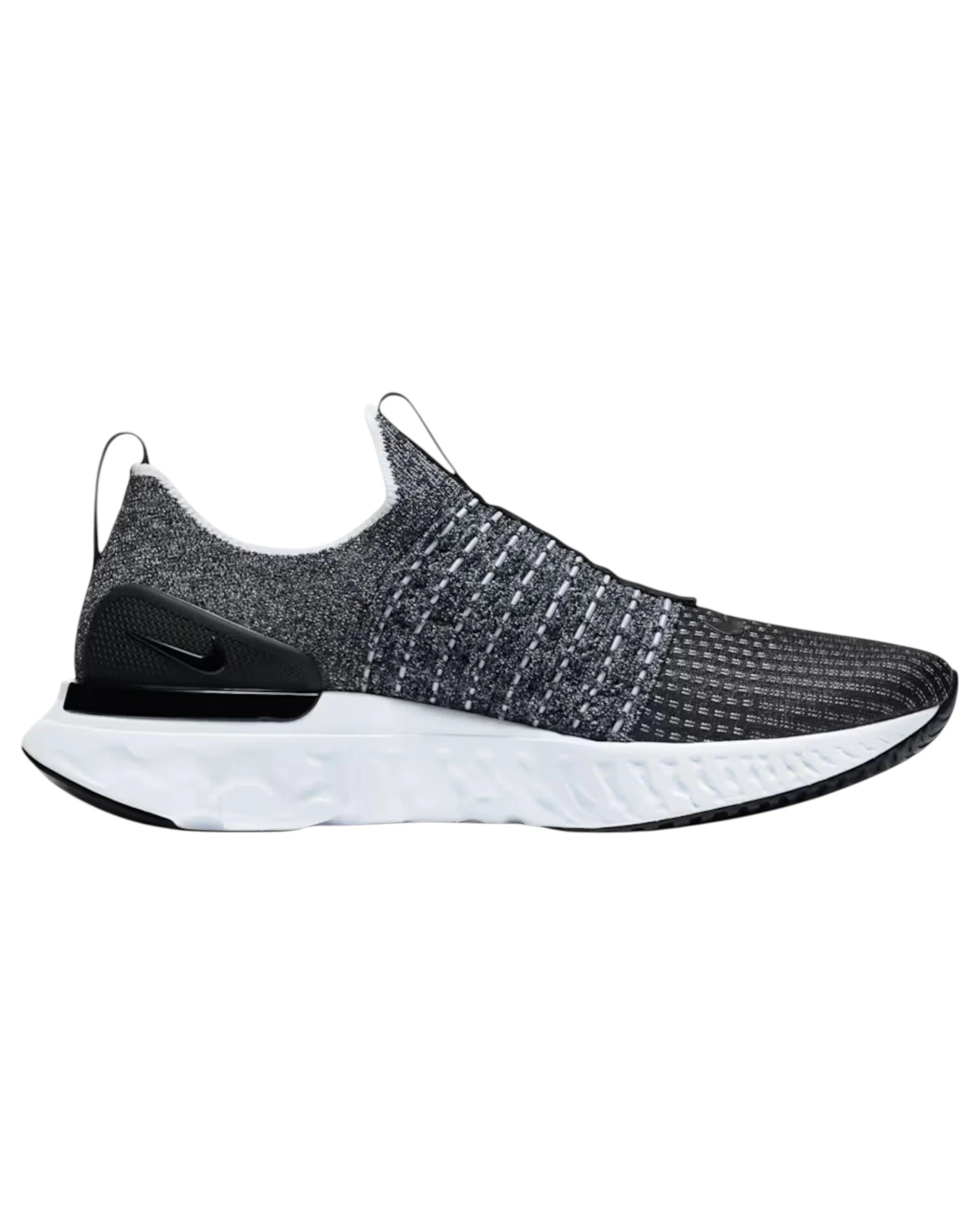 1 Nike Mens Phantom Run 2 Athletic Shoes BLACK/WHITE, 1 of 8