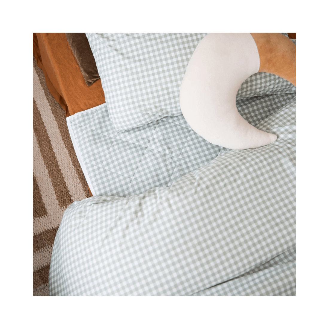 1 The Midnight Gang Sage Gingham Bed Wetting Mat - Double with wings - Green, 1 of 3