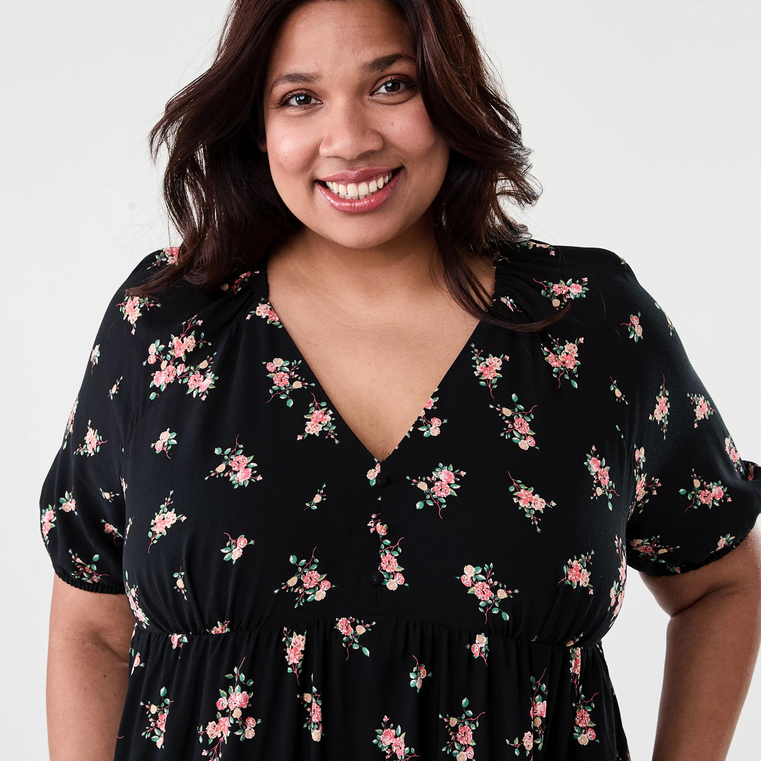 4 Curve Short Puff Sleeve Dress Rose Ditsy, 4 of 8