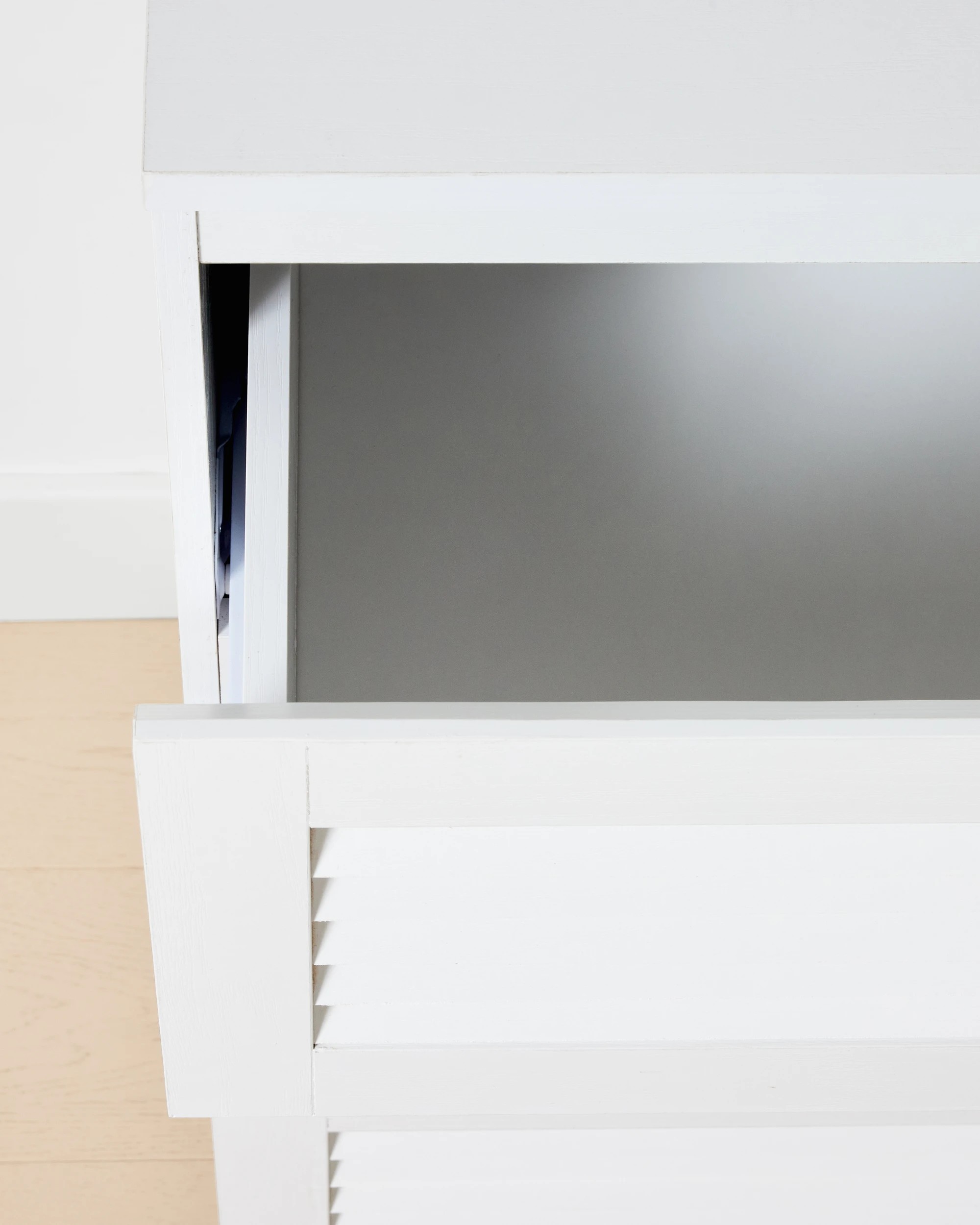 8 Charlie 6 Drawer Chest - White, 8 of 8