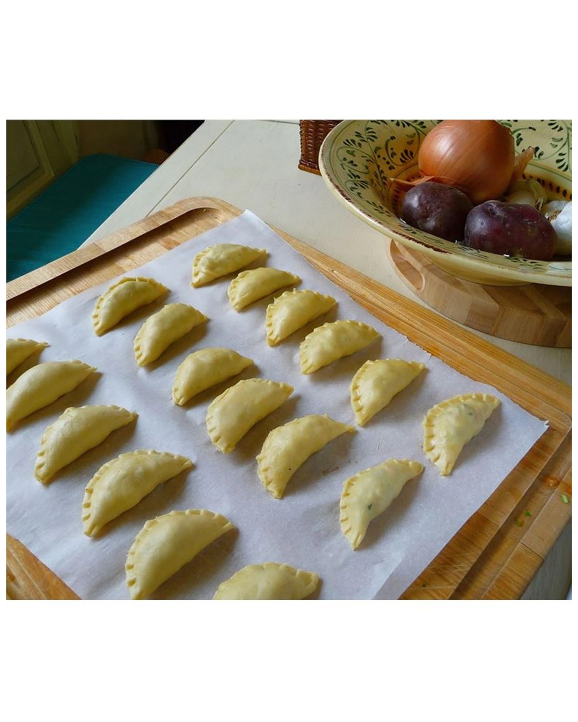 2 Appetito Plastic Dumpling Press Set Model 1357 - Plain, 2 of 3