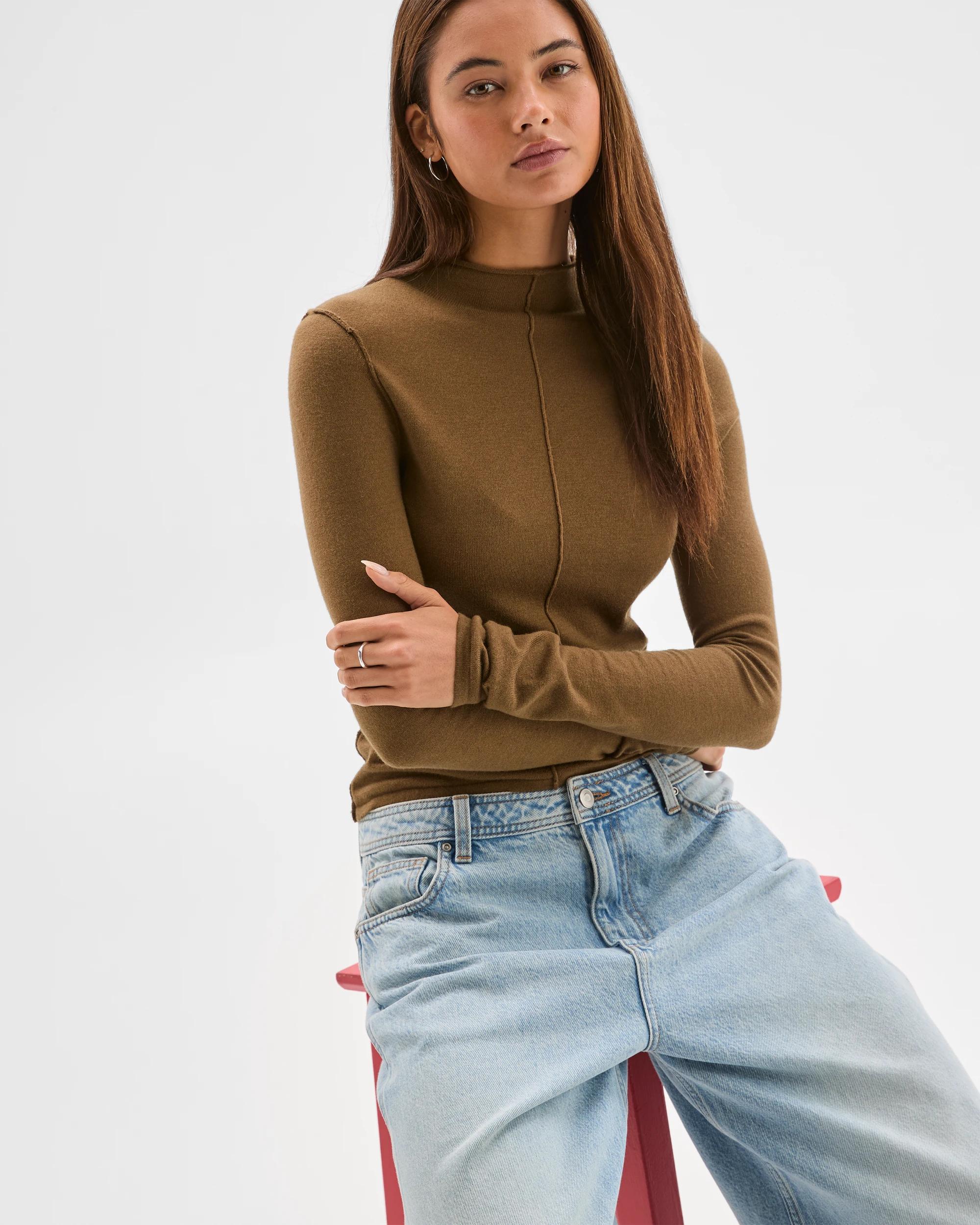 6 Lily Loves Exposed Seam Skivvy Top DEEP MOSS, 6 of 6