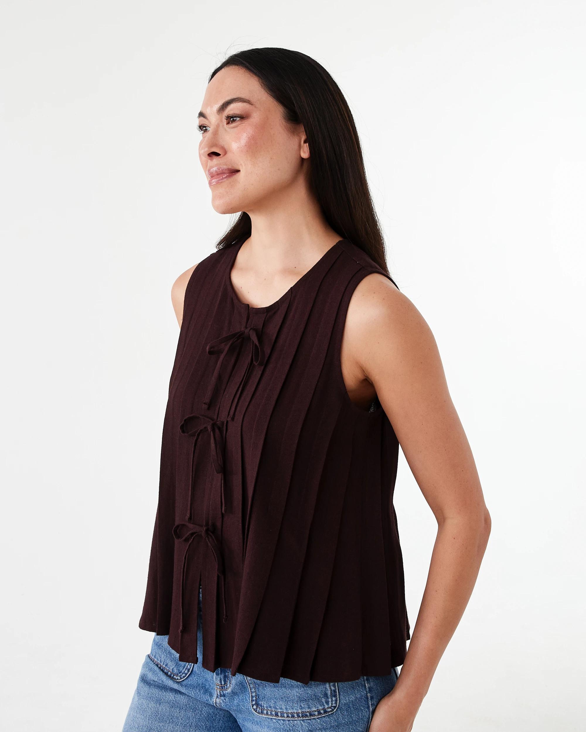 2 Sleeveless Pleated Tie Front Top Choc Plum, 2 of 7