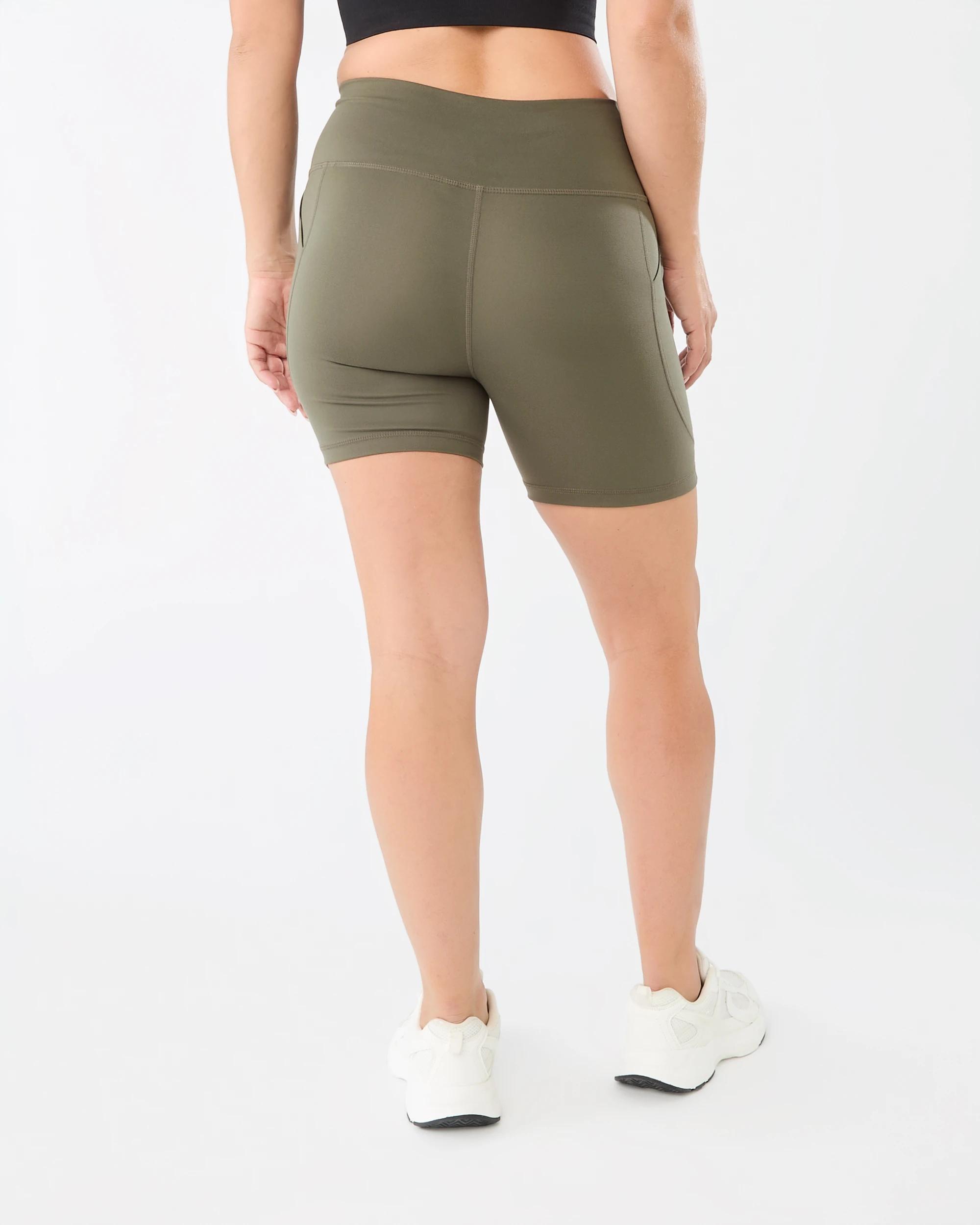 3 Active Womens Ultrasoft Shorts Cargo Grn, 3 of 6