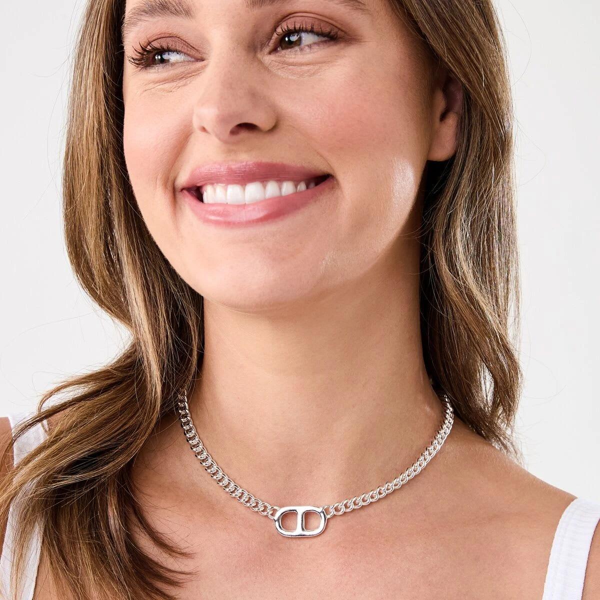 3 Interlink Necklace - Gold Tone SILVER, 3 of 4