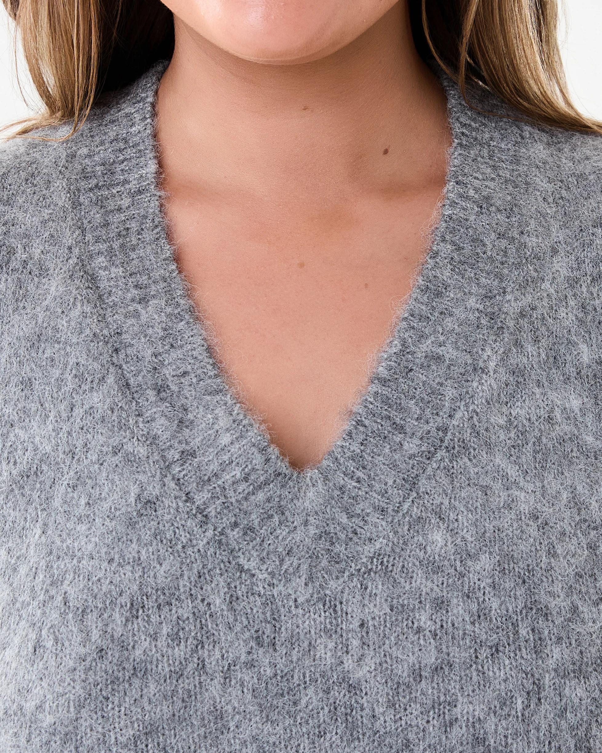 5 Fluffy Vest Grey Marle, 5 of 6